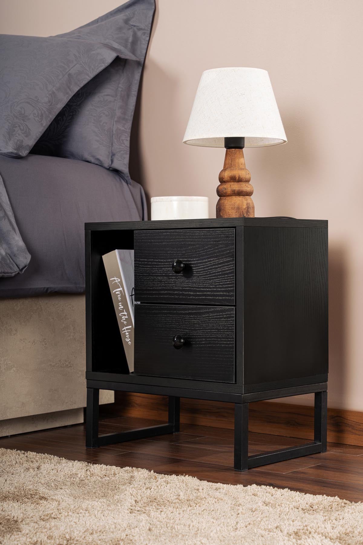 Glimmer - Wood Black, Black in Holz Schwarz
 Schwarz präsentiert im Onlineshop von KAQTU Design AG. Nachttisch ist von Nordure