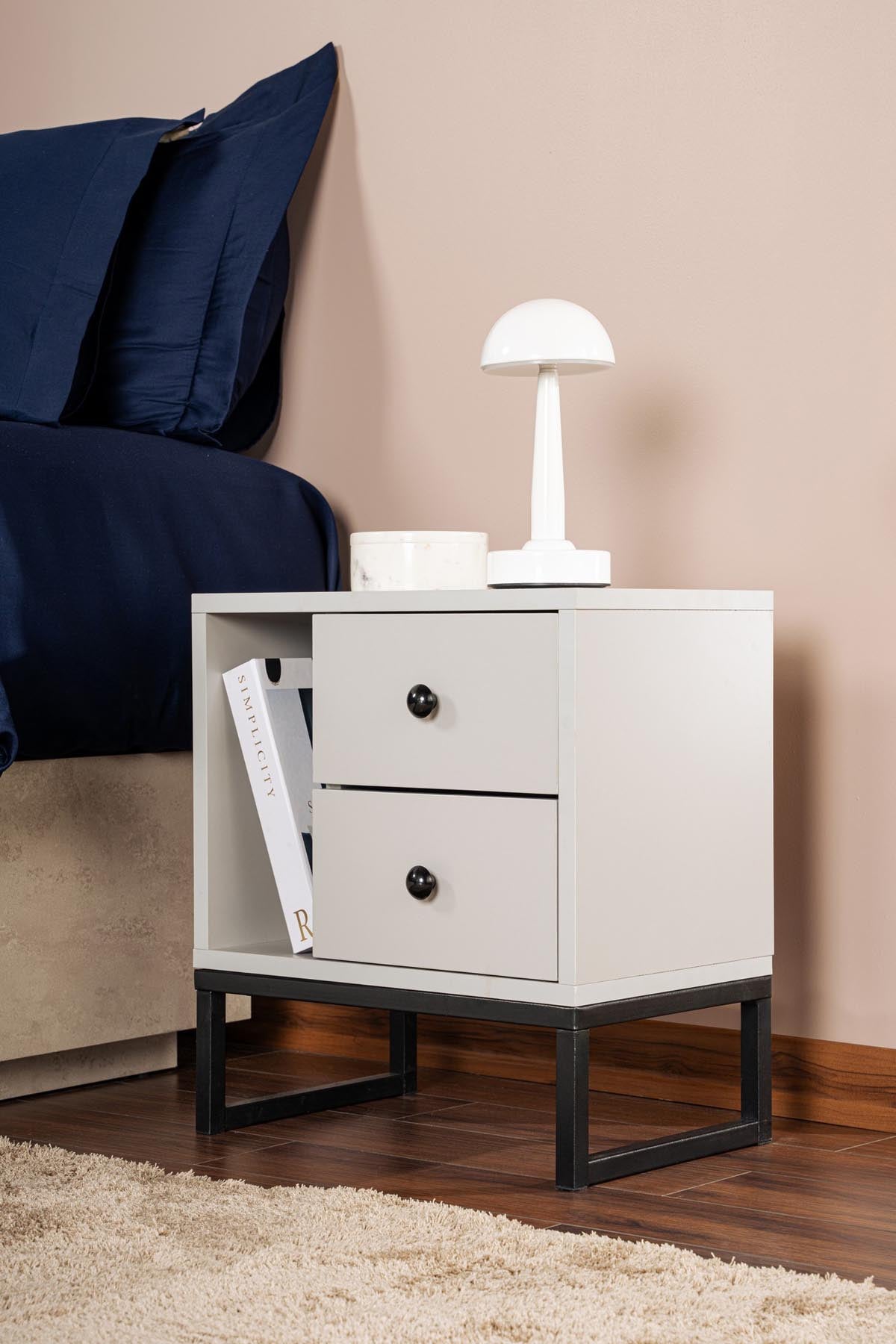 Glimmer - Grey, Black in Grau Schwarz präsentiert im Onlineshop von KAQTU Design AG. Nachttisch ist von Nordure
