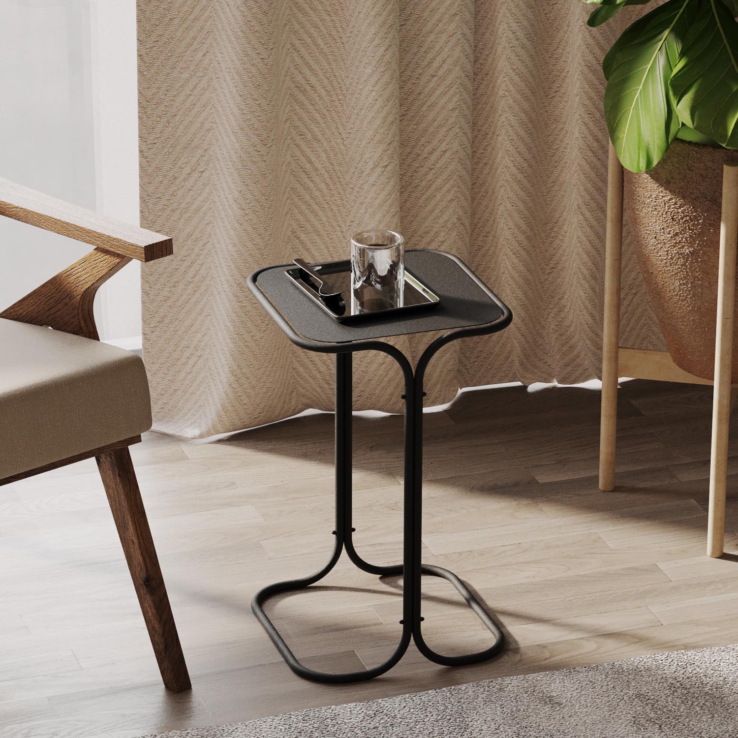 Shb-001 in Schwarz präsentiert im Onlineshop von KAQTU Design AG. Beistelltisch ist von Hanah Home