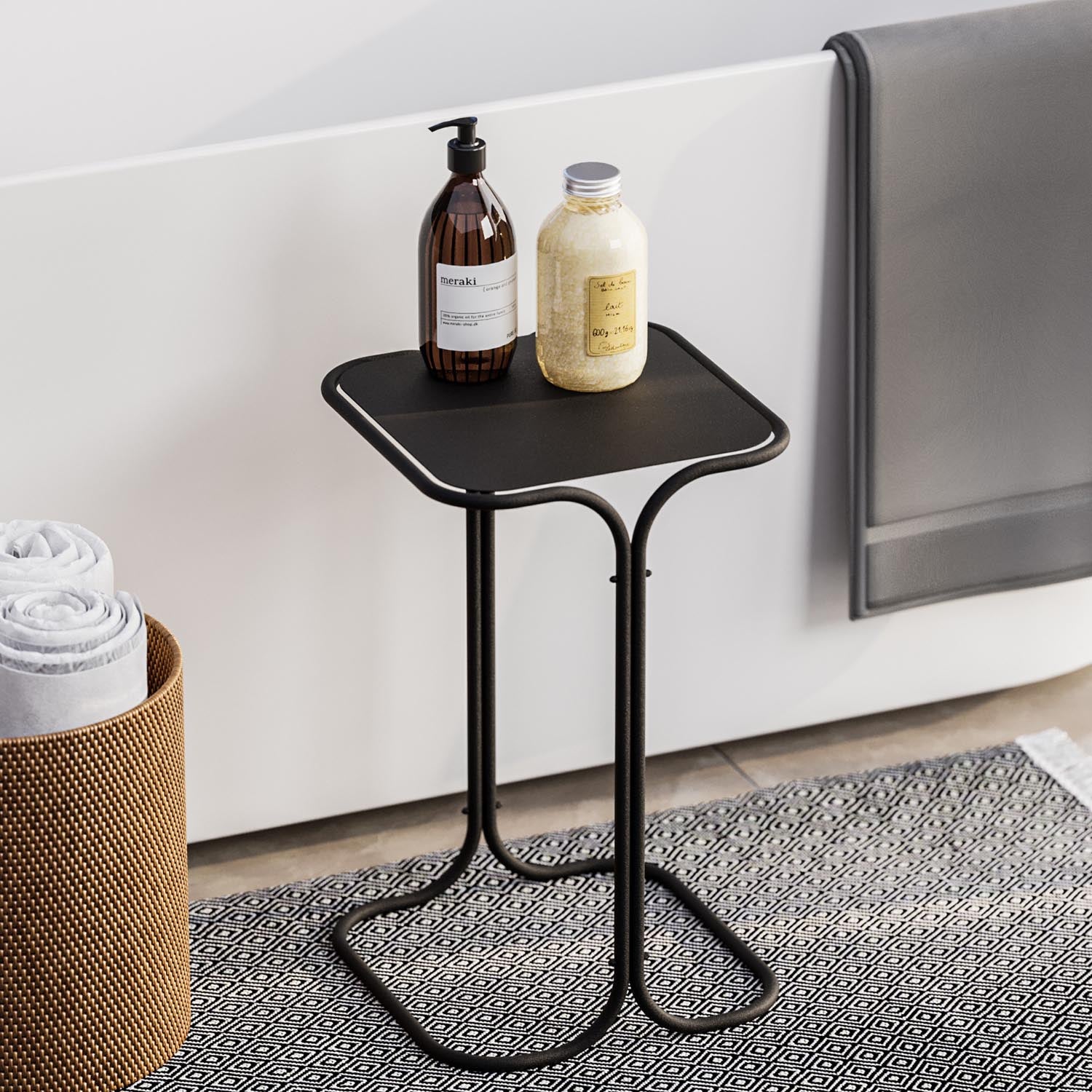 Shb-001 in Schwarz präsentiert im Onlineshop von KAQTU Design AG. Beistelltisch ist von Hanah Home