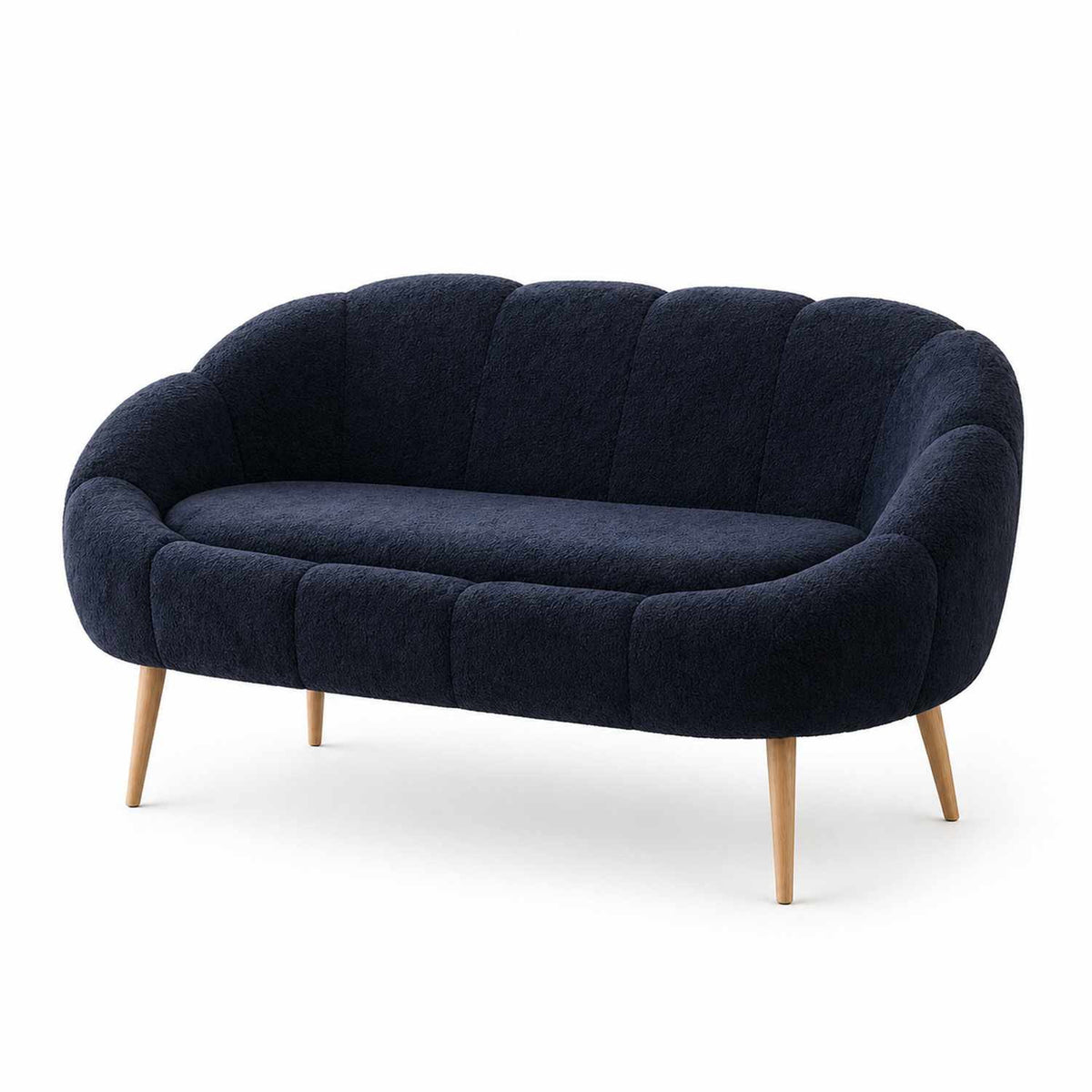 Anthrazitfarbenes 2-Sitzer Sofa Lida mit Wellsoft-Stoffbezug, Flügeldesign und Beinen aus Eschenholz, freigestellt fotografiert.