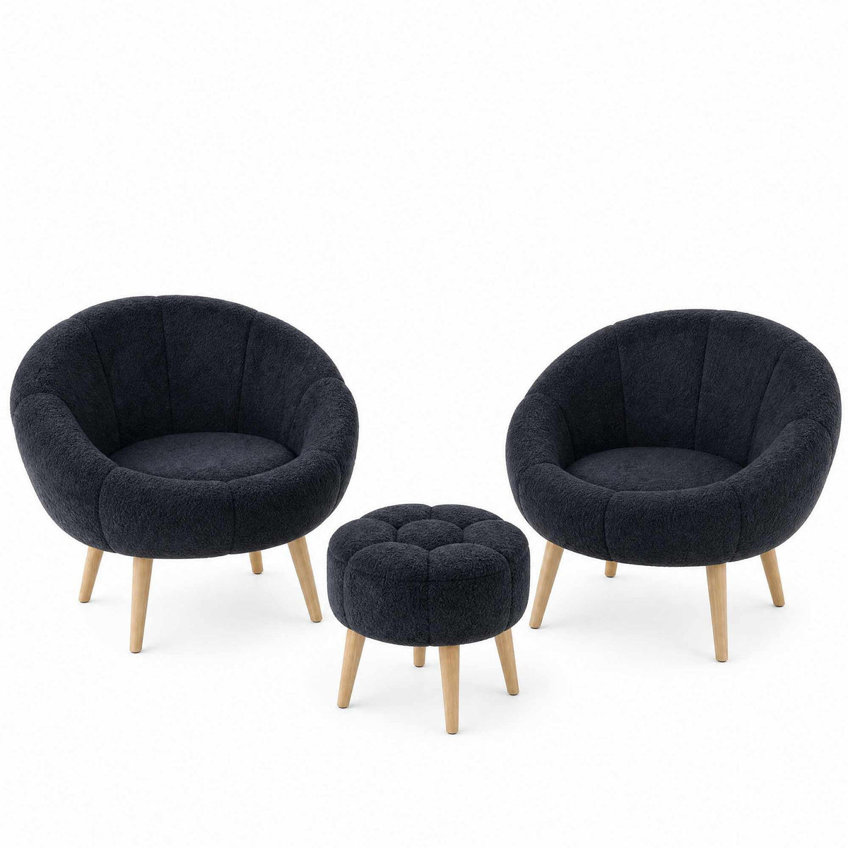 Zwei anthrazitfarbene Ohrensessel mit Wellsoft-Stoffbezug und Eschenholzbeinen sowie passender runder Pouf, 3-teiliges Set.