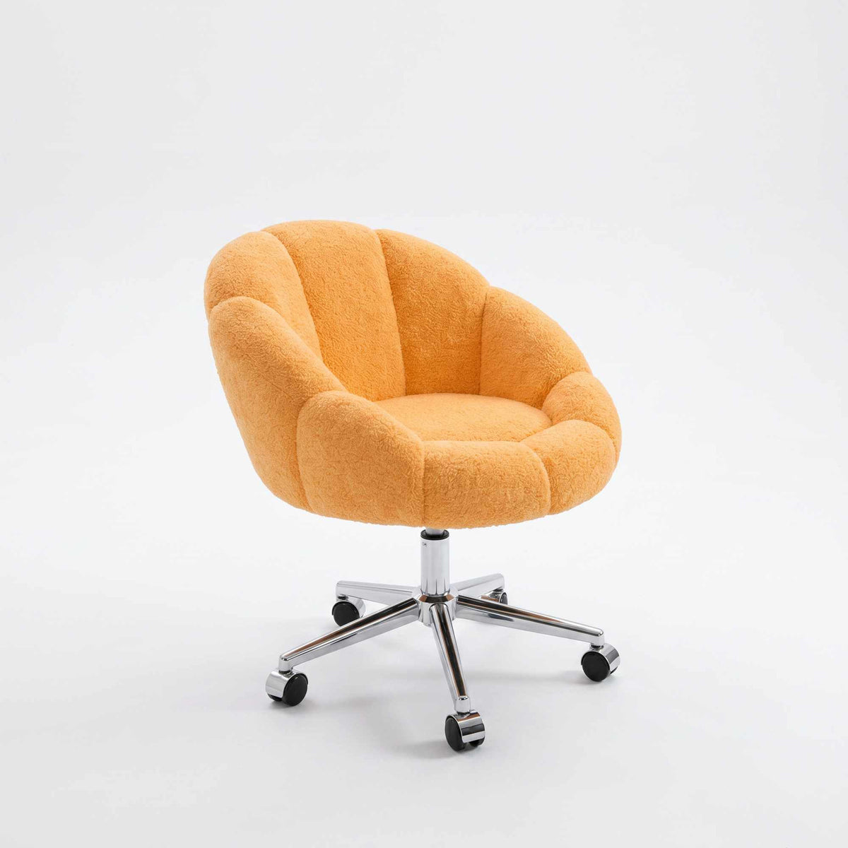 Orangefarbener Ohrensessel mit Wellsoft-Bezug, Metallbeinen und gepolsterter Rückenlehne, Modell Papatya von Hanah Home.