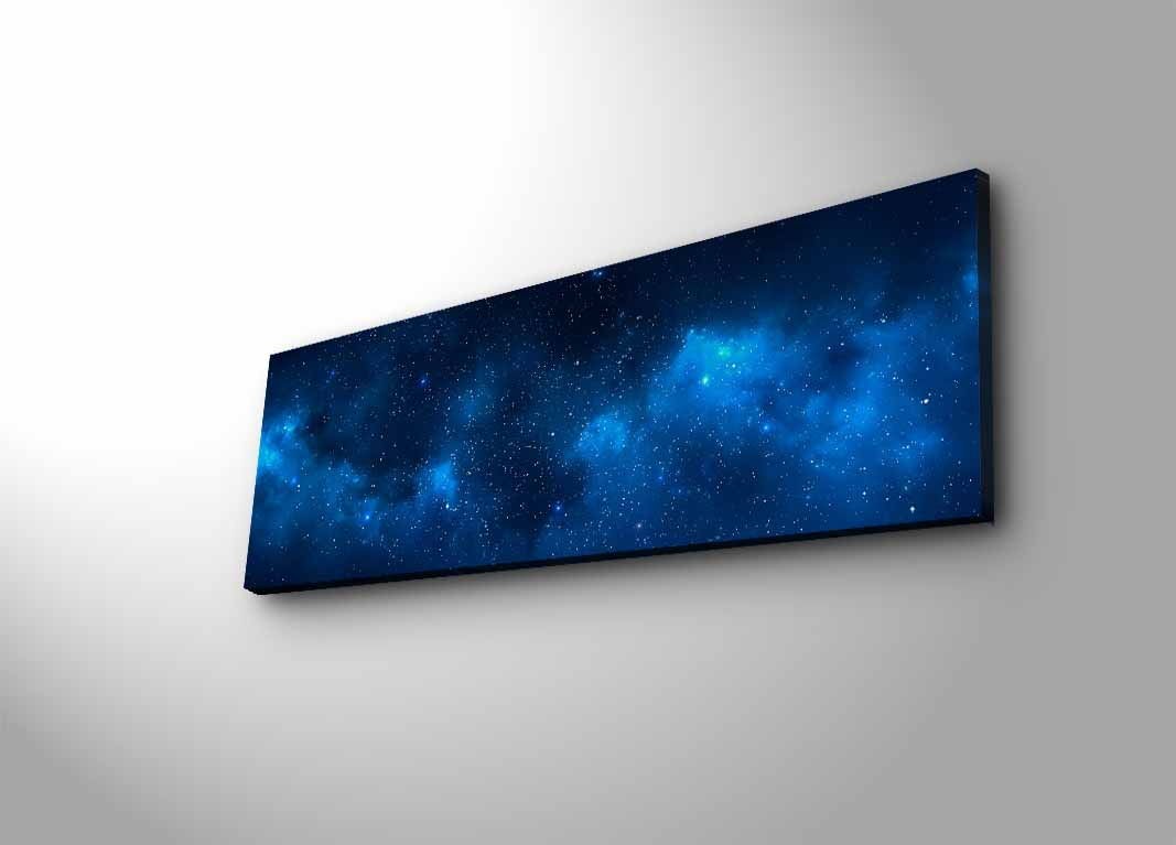 3090NASA Bild - Mehrfarbig in Mehrfarbig präsentiert im Onlineshop von KAQTU Design AG. Bild ist von Wallity