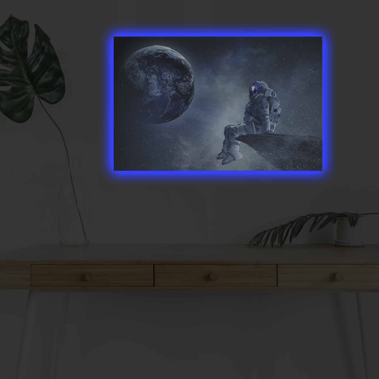 NASA-005 in Mehrfarbig präsentiert im Onlineshop von KAQTU Design AG. Bild ist von Wallity