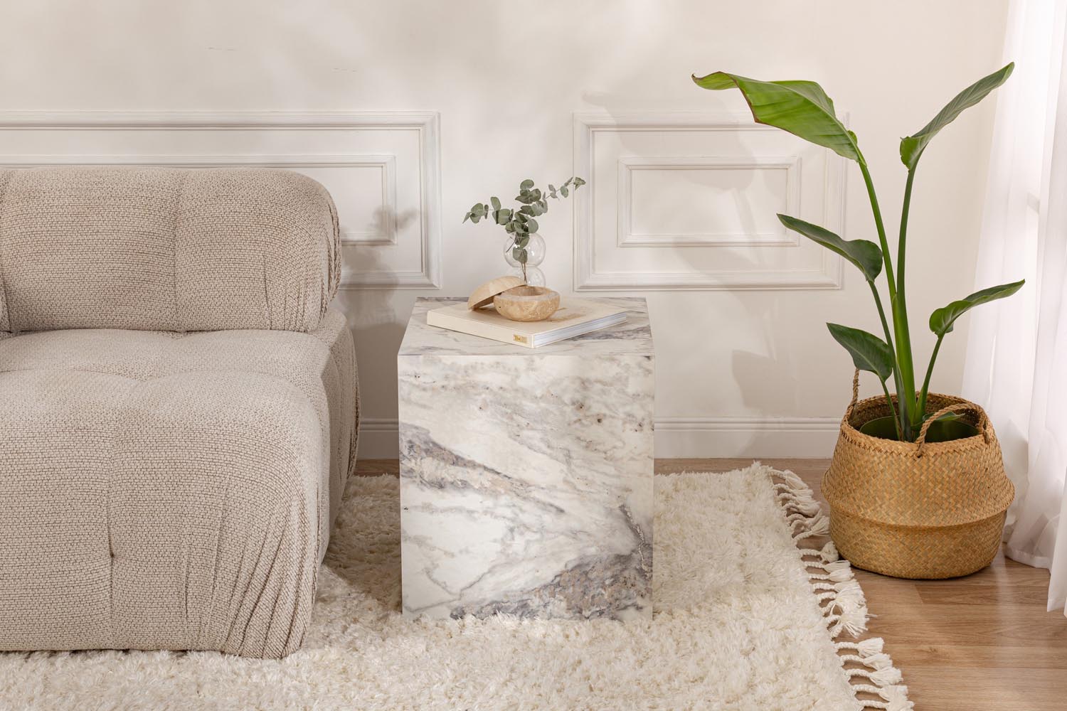 Küp - Freesia in Freesia- Marmor präsentiert im Onlineshop von KAQTU Design AG. Beistelltisch ist von Nordure