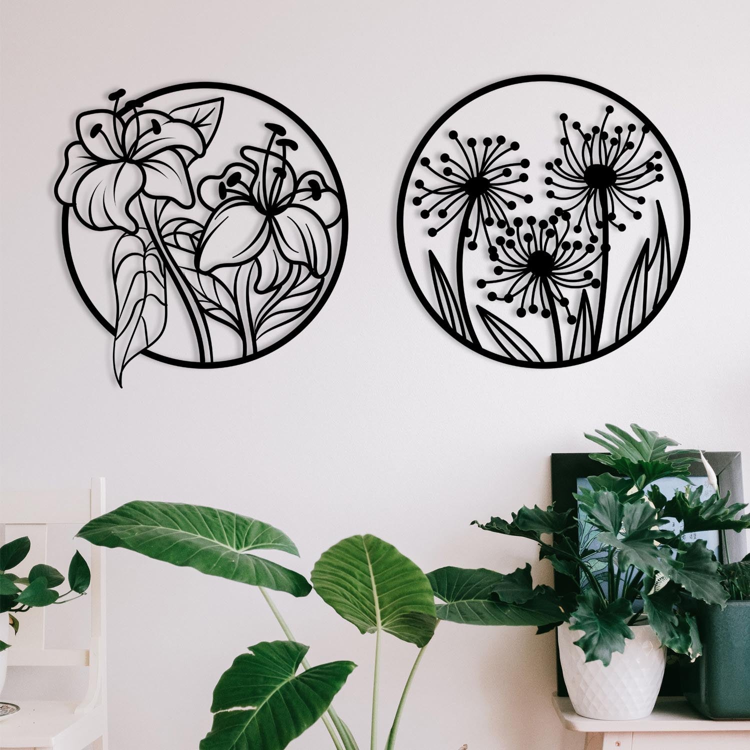 Mucbir in Schwarz präsentiert im Onlineshop von KAQTU Design AG. Wanddeko ist von Wallity