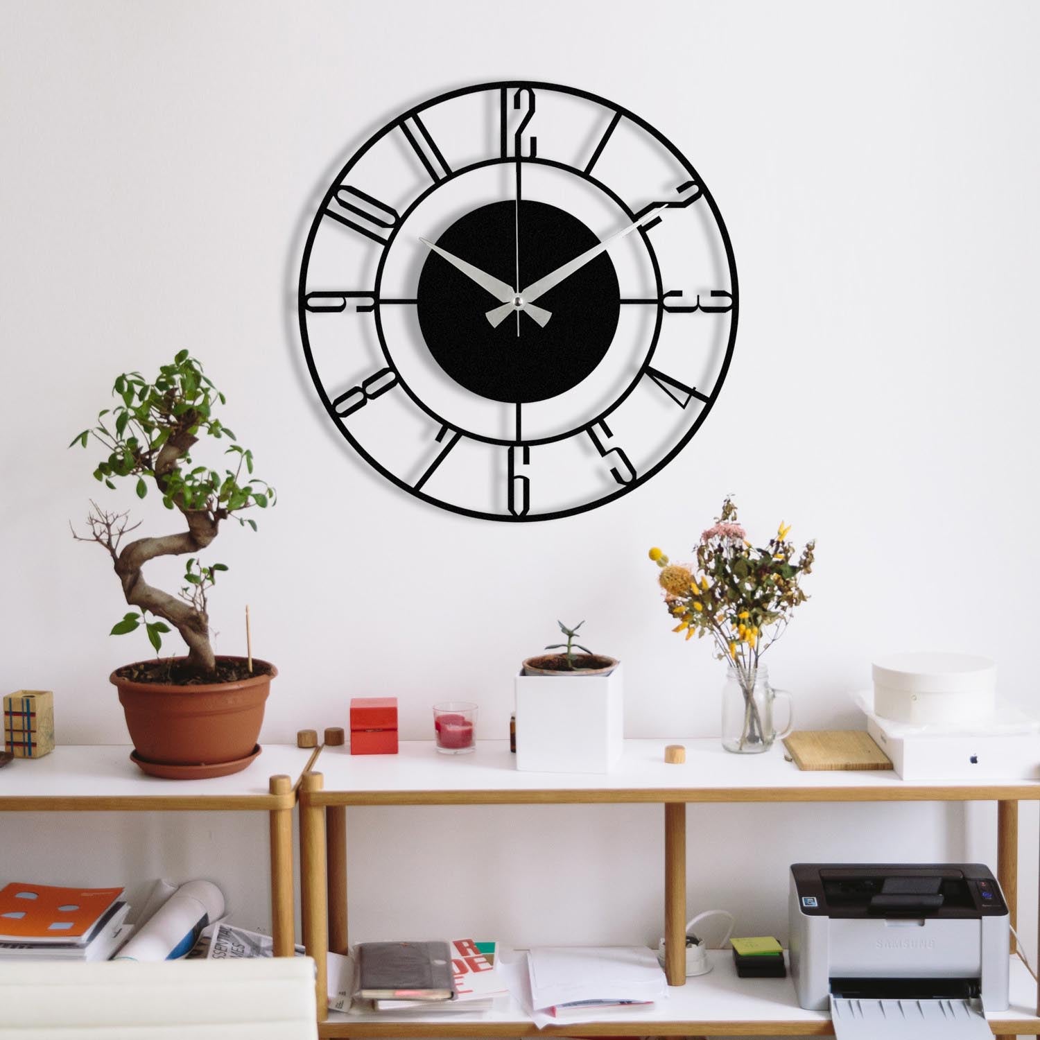 Enzoclock - S011 in Schwarz präsentiert im Onlineshop von KAQTU Design AG. Wanduhr ist von Wallity