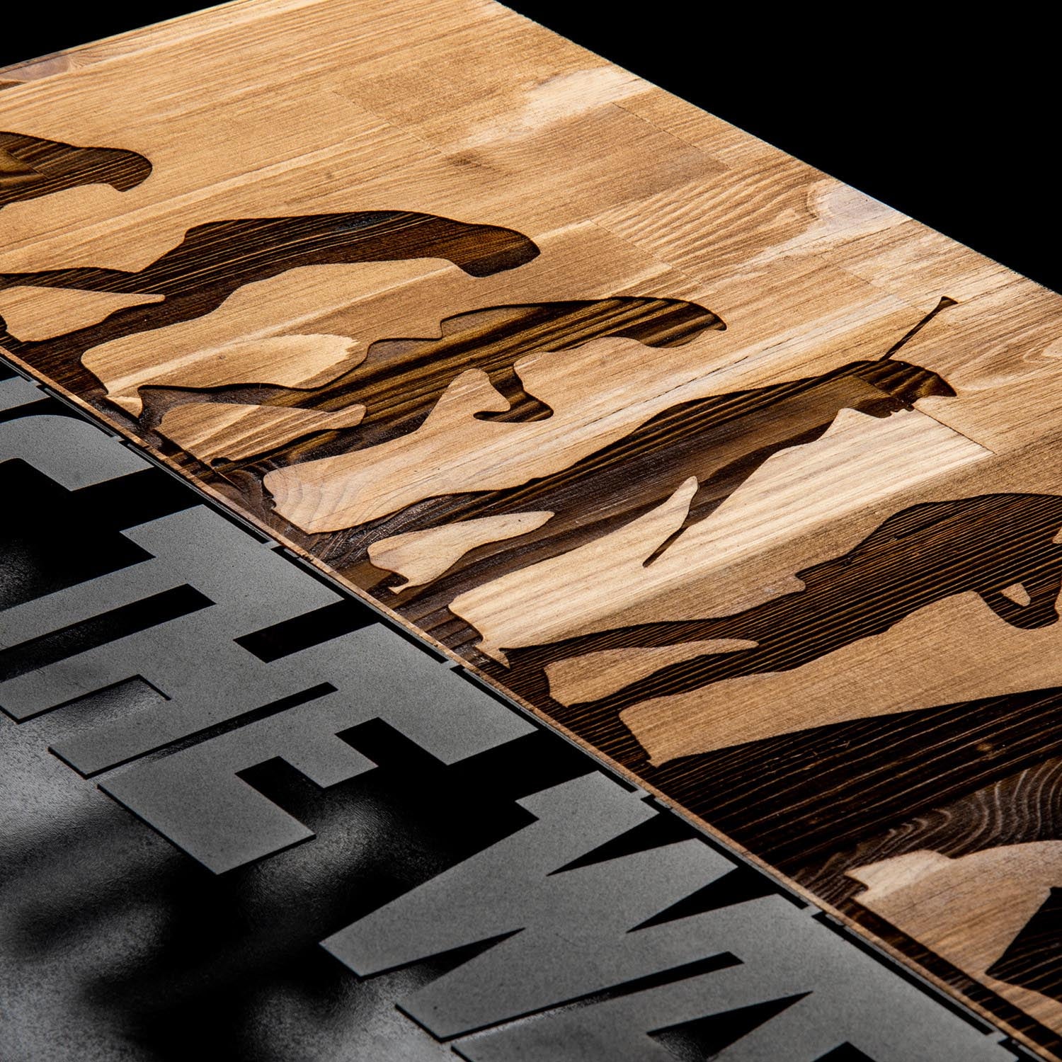 Evrim in Schwarznuss präsentiert im Onlineshop von KAQTU Design AG. Wanddeko ist von Wallity