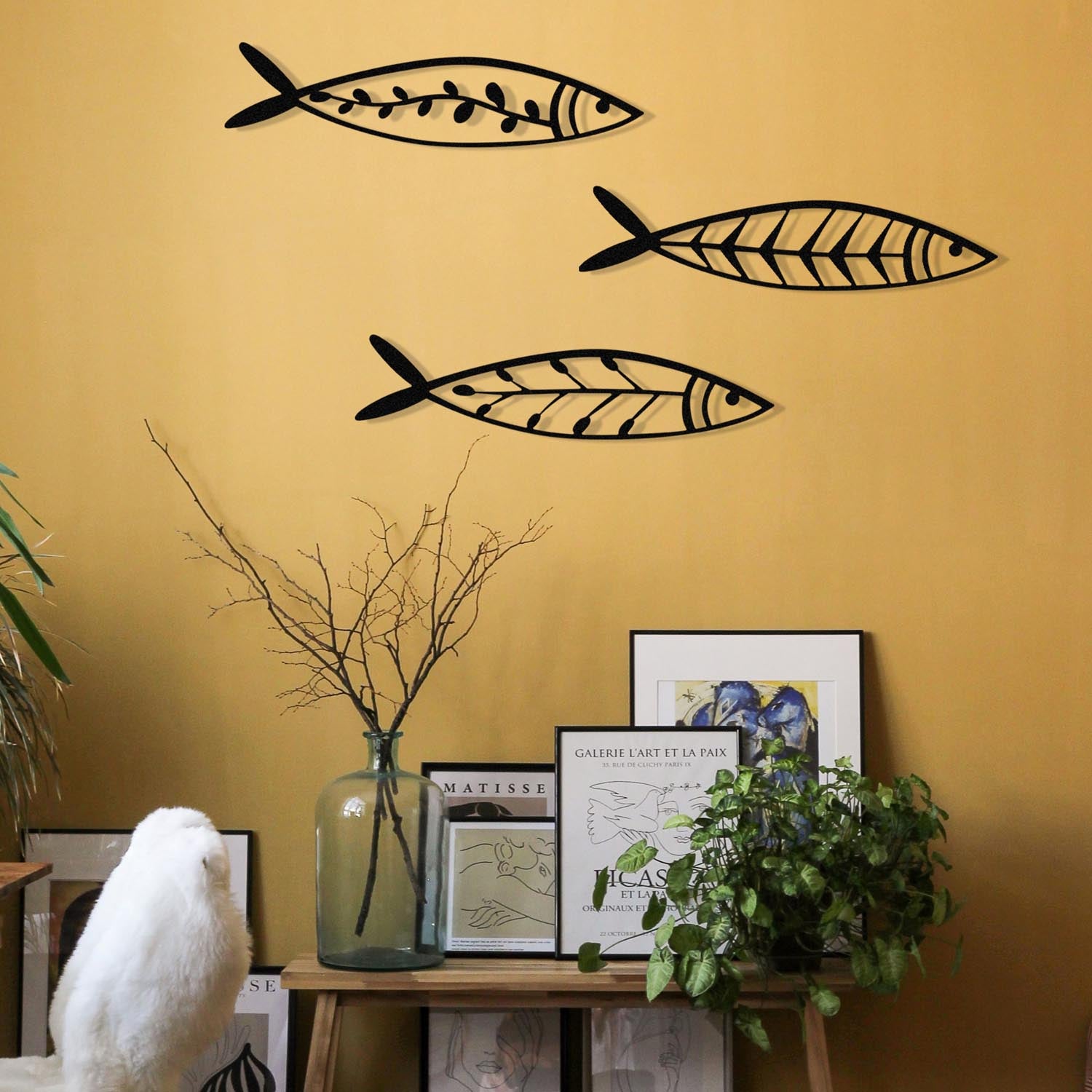 Hamsi in Schwarz präsentiert im Onlineshop von KAQTU Design AG. Wanddeko ist von Wallity
