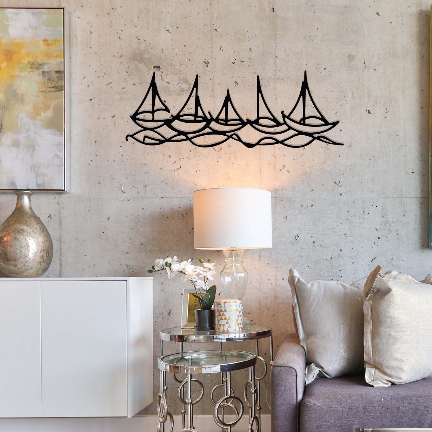 Ships In Water in Schwarz präsentiert im Onlineshop von KAQTU Design AG. Wanddeko ist von Wallity