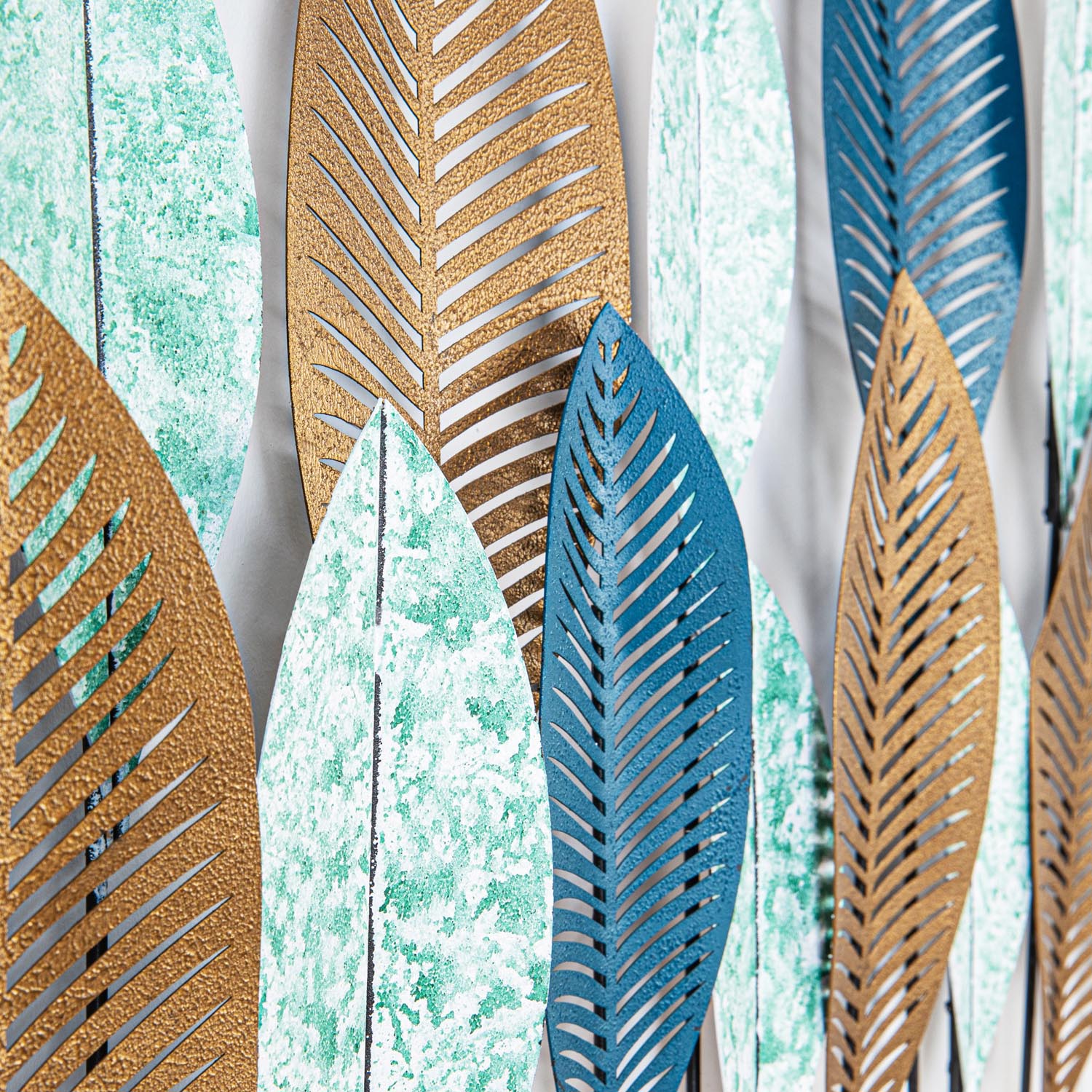 Bilge in Mehrfarbig präsentiert im Onlineshop von KAQTU Design AG. Wanddeko ist von Wallity