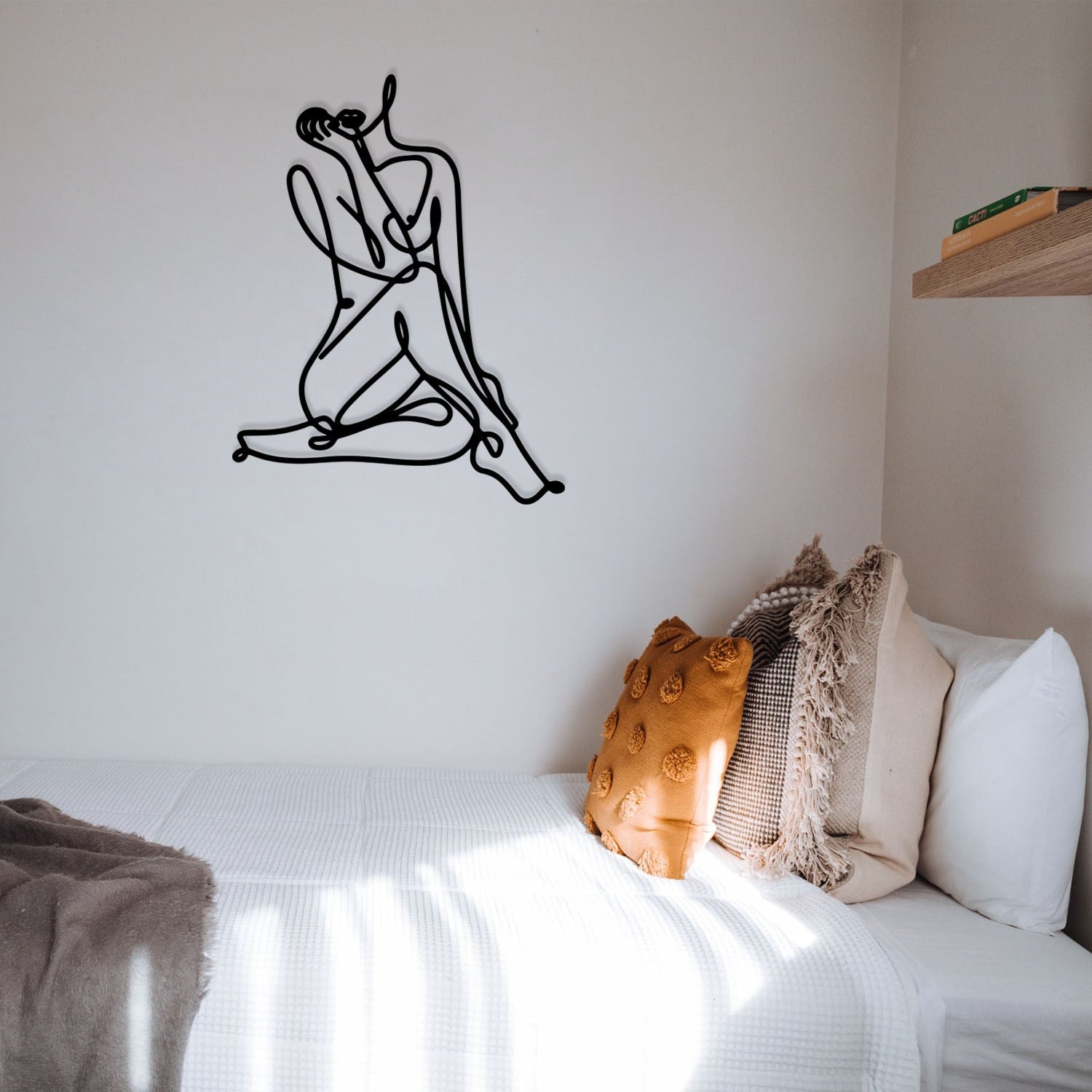 Eve in Schwarz präsentiert im Onlineshop von KAQTU Design AG. Wanddeko ist von Wallity