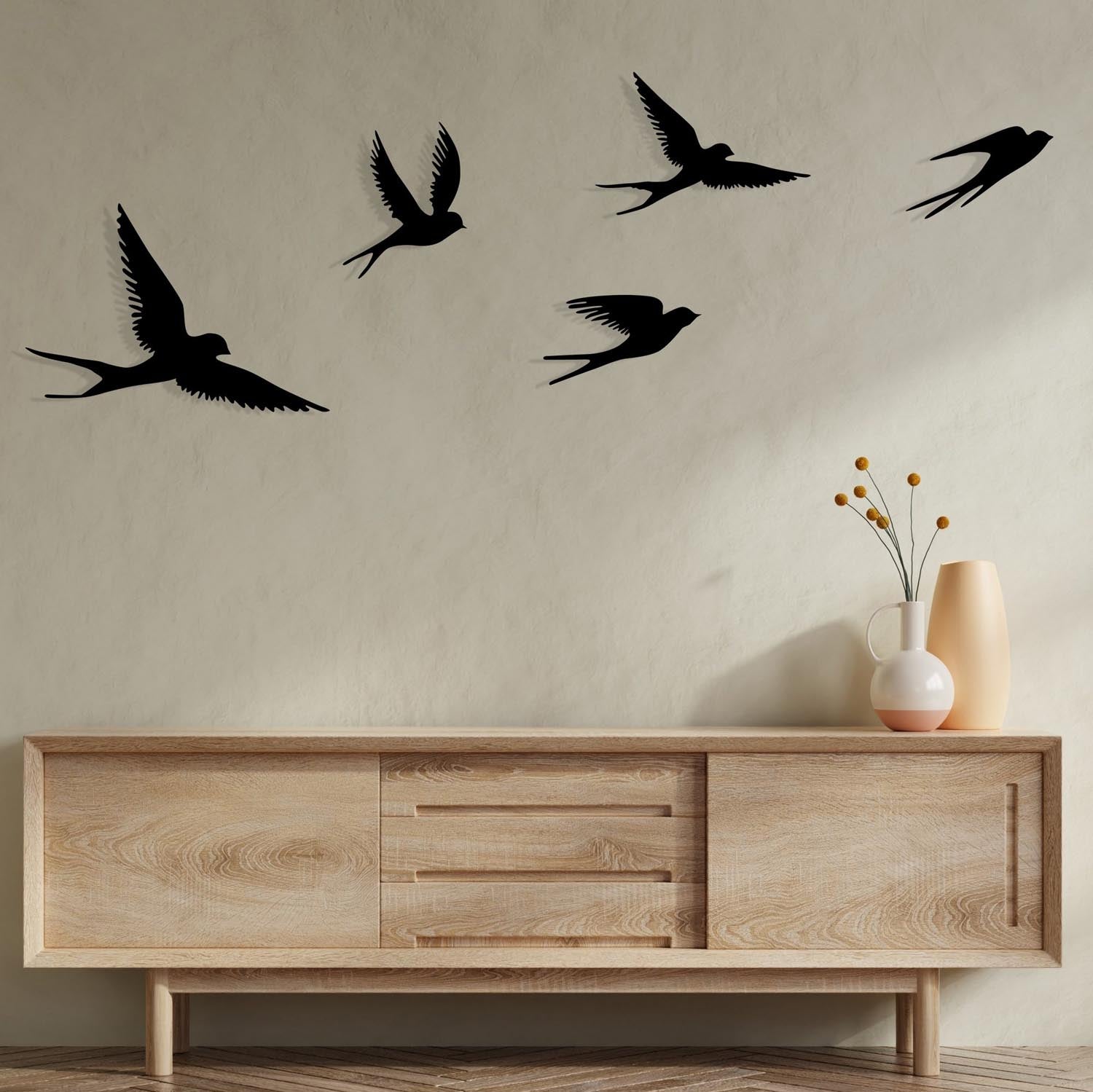 Crow in Schwarz präsentiert im Onlineshop von KAQTU Design AG. Wanddeko ist von Wallity