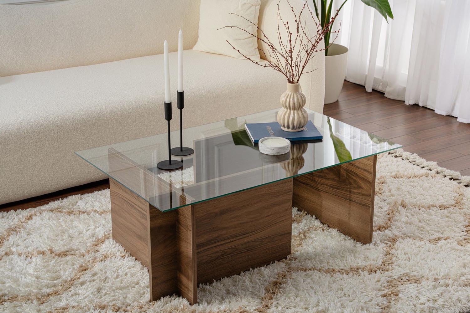 Vetrino - Walnut in Walnuss präsentiert im Onlineshop von KAQTU Design AG. Beistelltisch ist von Nordure