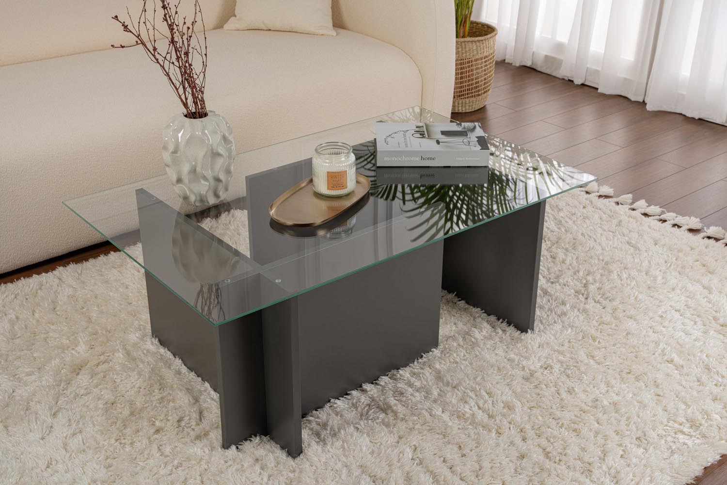 Vetrino - Anthracite in Anthrazit präsentiert im Onlineshop von KAQTU Design AG. Beistelltisch ist von Nordure