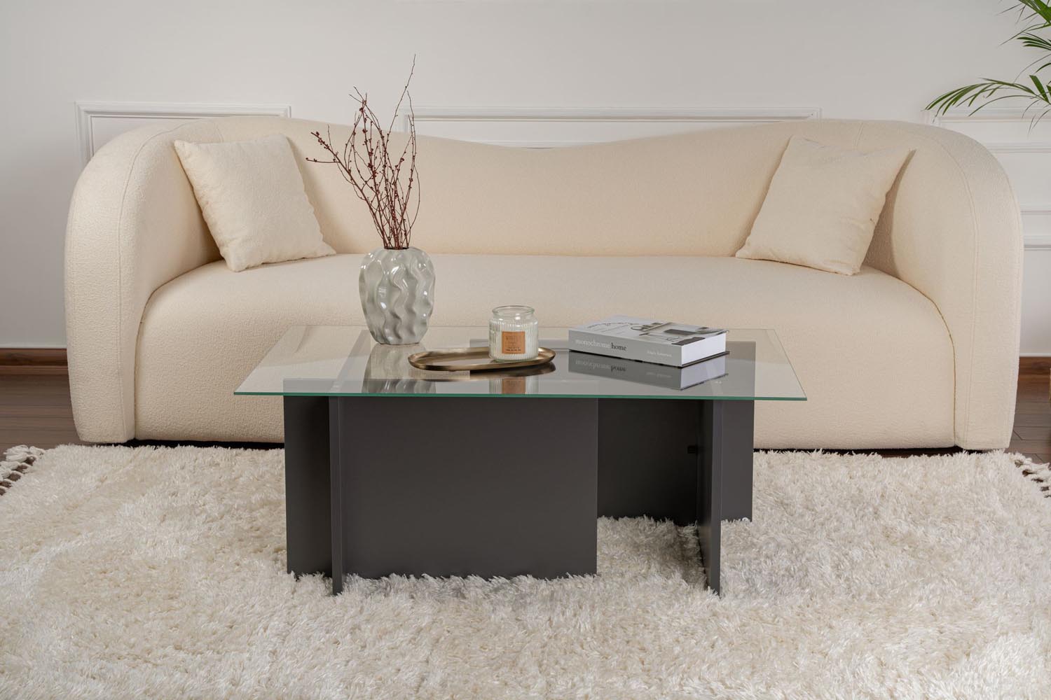 Vetrino - Anthracite in Anthrazit präsentiert im Onlineshop von KAQTU Design AG. Beistelltisch ist von Nordure