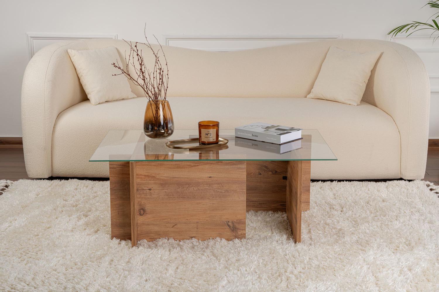 Vetrino - Atlantic Pine in Atlantische Kiefer präsentiert im Onlineshop von KAQTU Design AG. Beistelltisch ist von Nordure