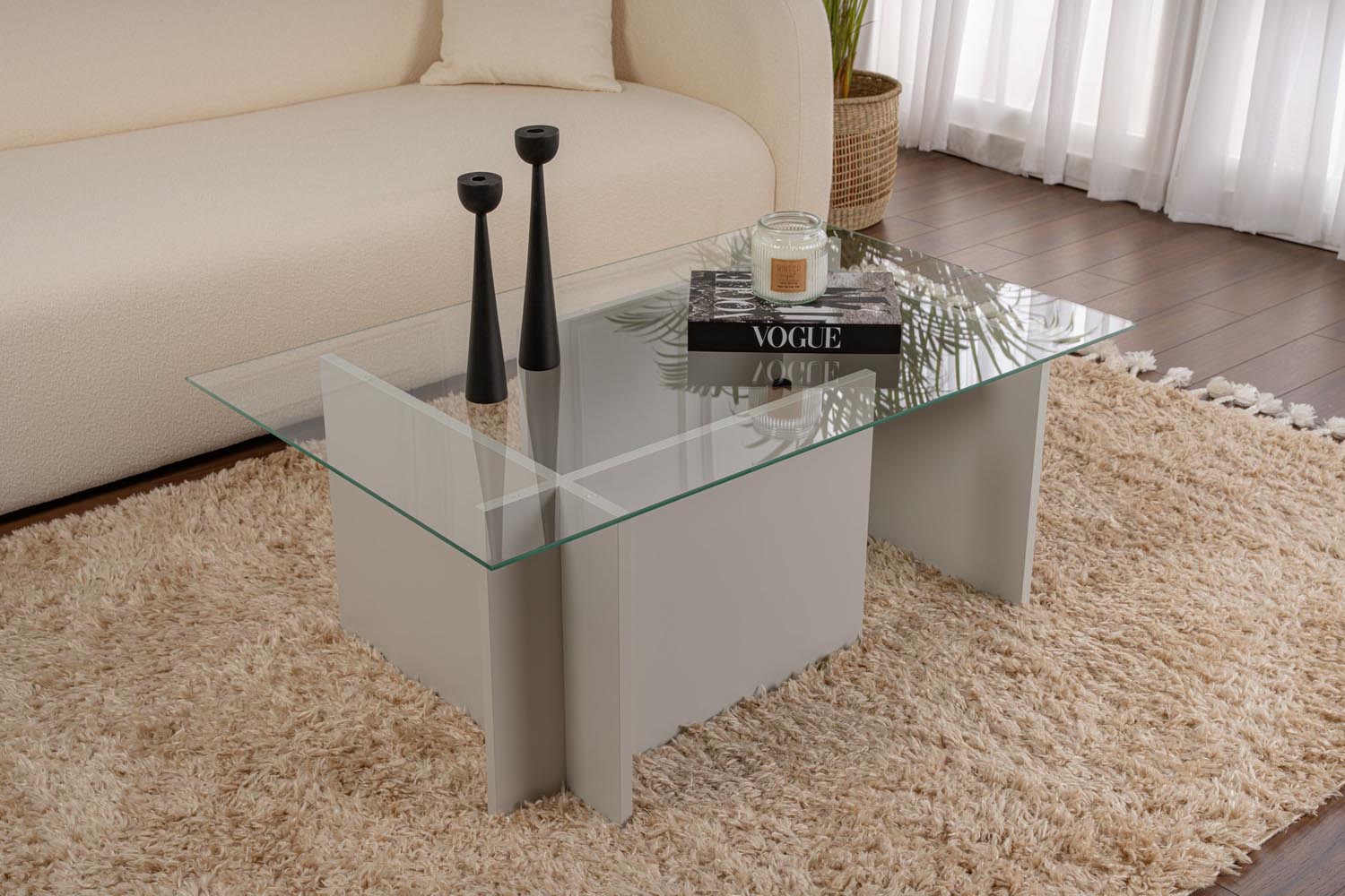 Vetrino - Grey in Grau präsentiert im Onlineshop von KAQTU Design AG. Beistelltisch ist von Nordure