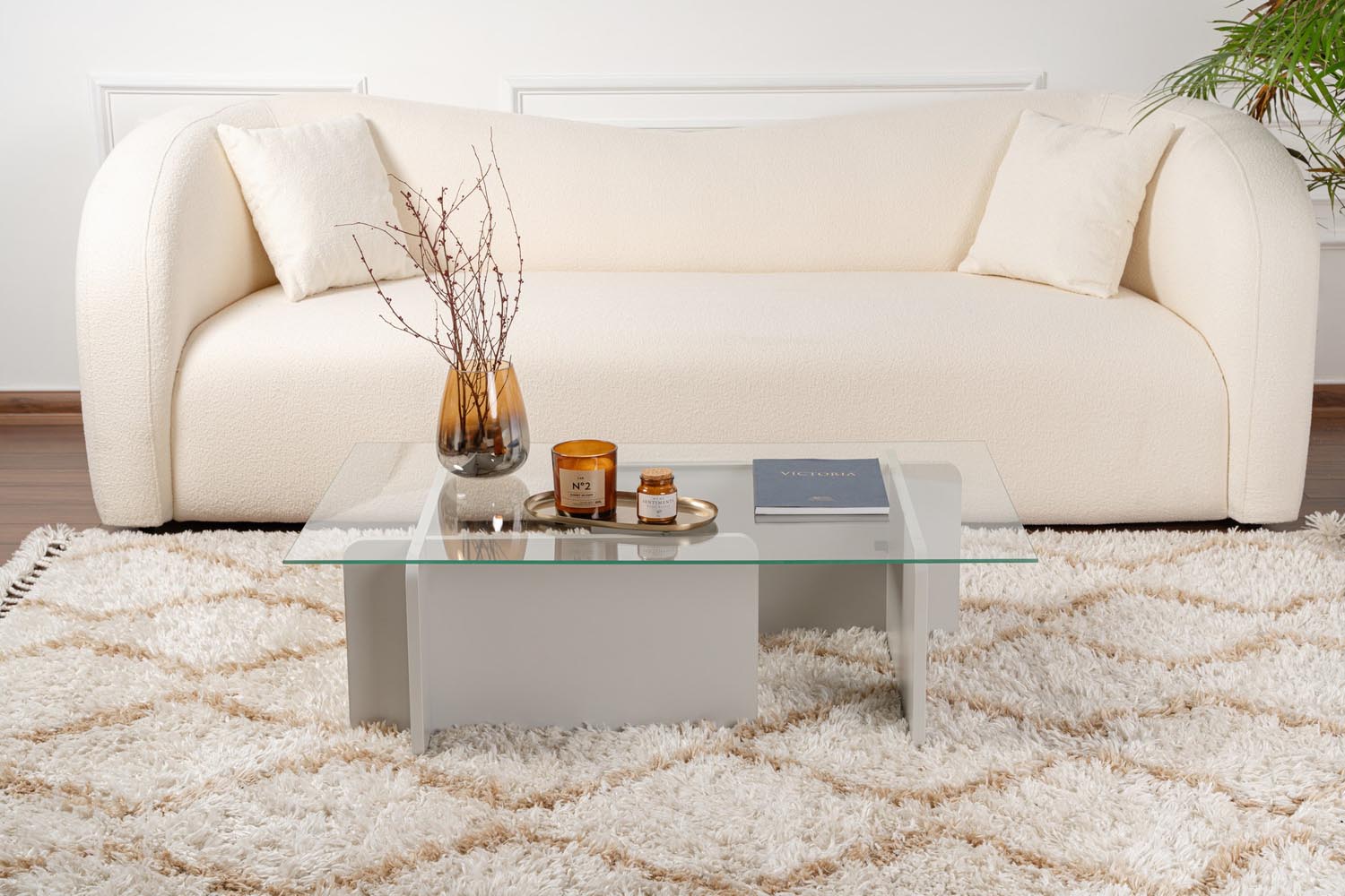 Flavio - Grey in Grau präsentiert im Onlineshop von KAQTU Design AG. Beistelltisch ist von Nordure