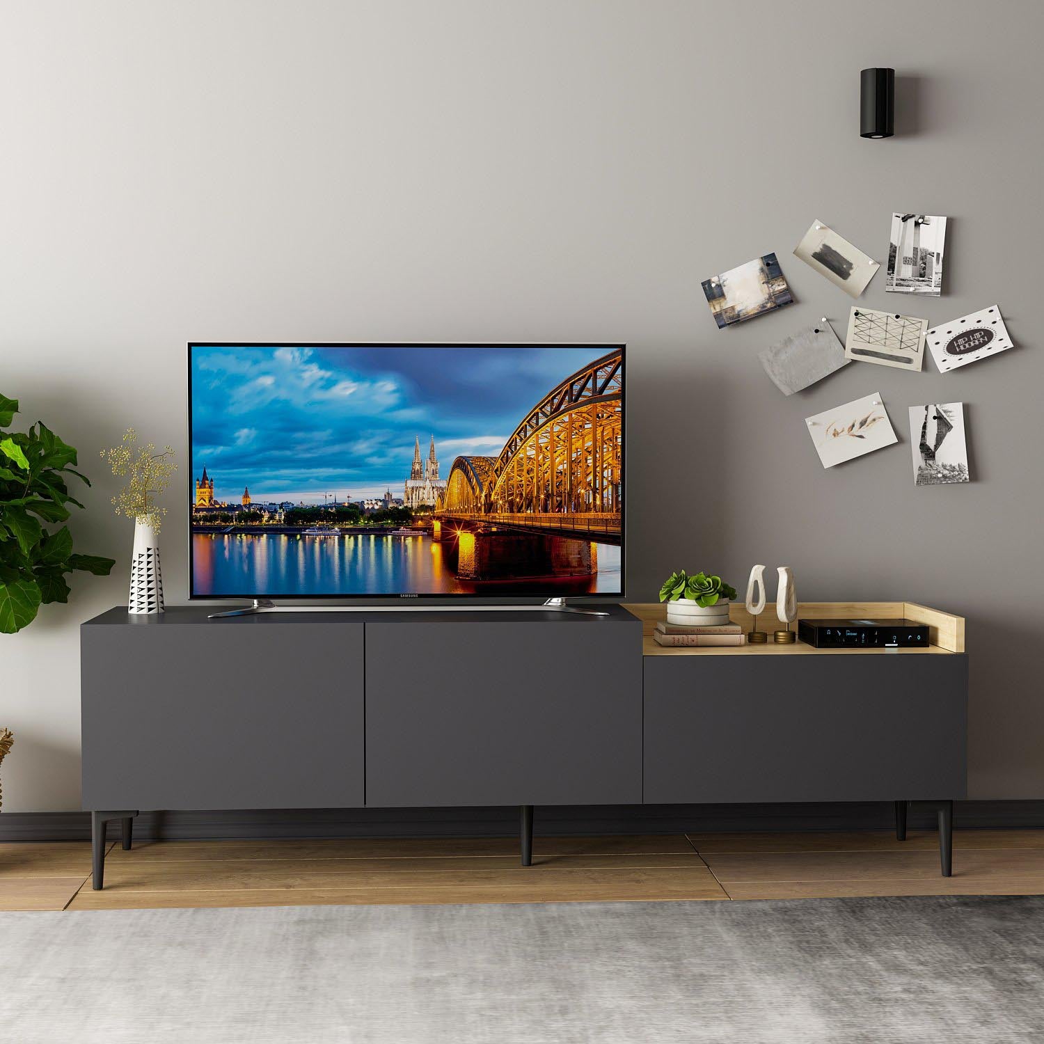 Mia - Anthracite in Anthrazit präsentiert im Onlineshop von KAQTU Design AG. Sideboard ist von Hanah Home