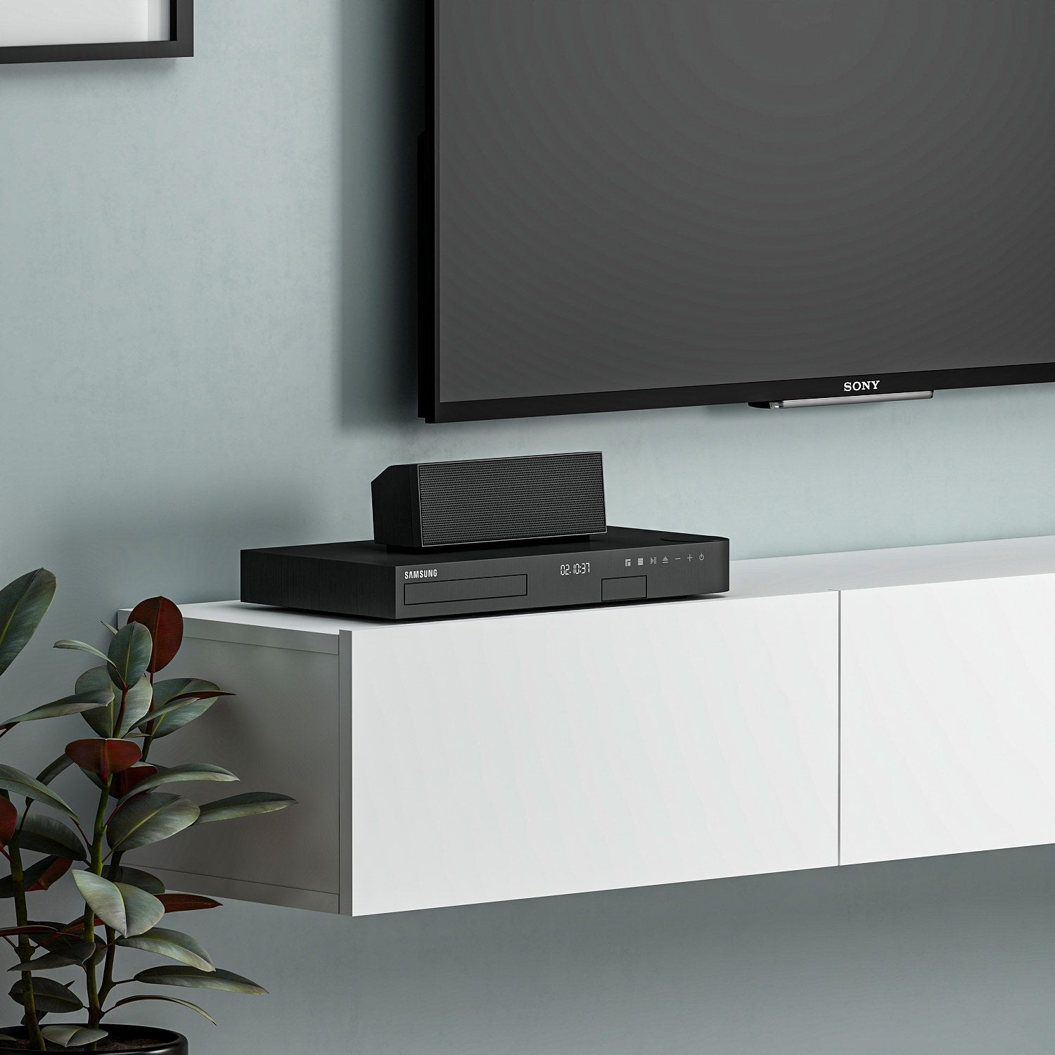 Terra - White in Weiss präsentiert im Onlineshop von KAQTU Design AG. Sideboard ist von Hanah Home