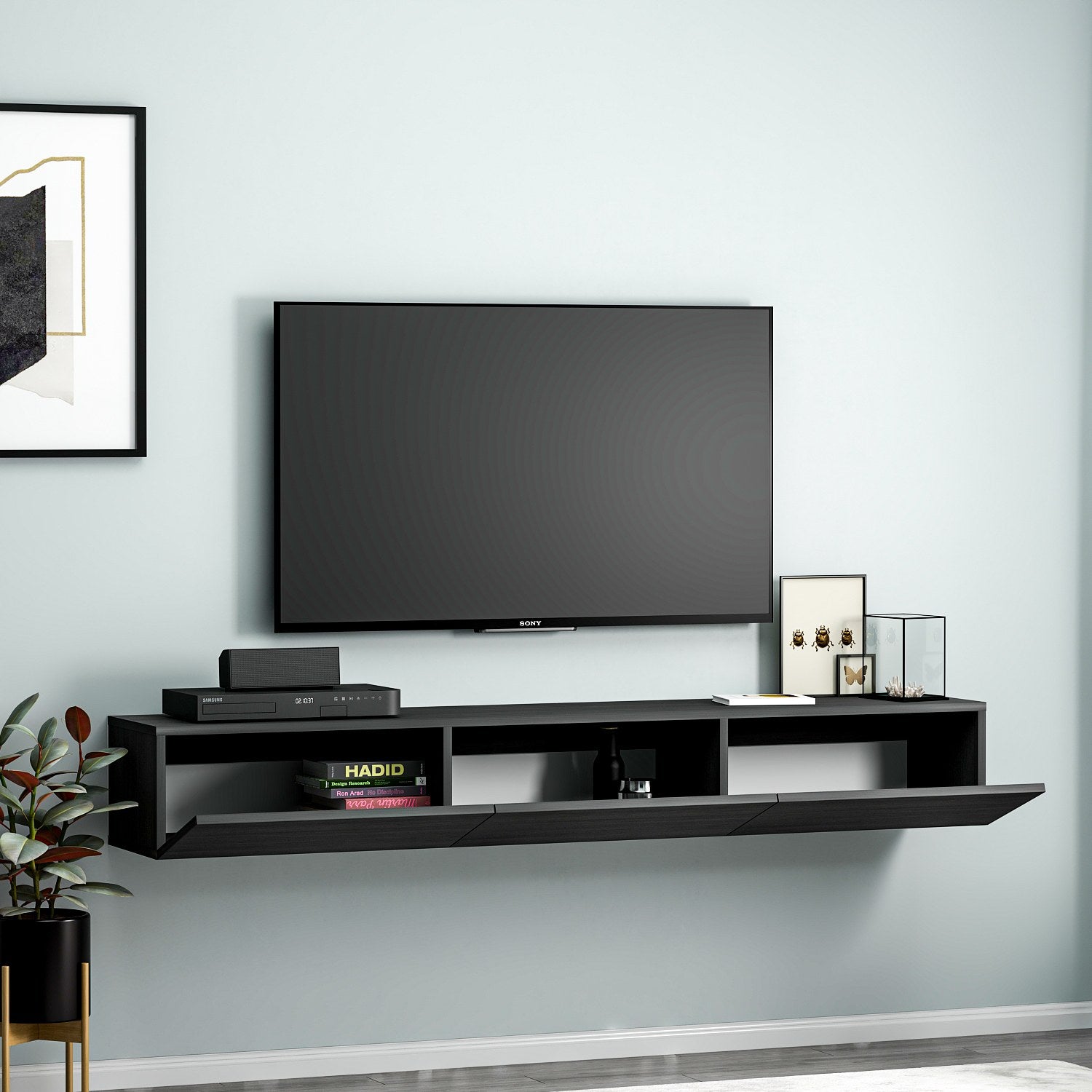Terra - Black in Schwarz präsentiert im Onlineshop von KAQTU Design AG. Sideboard ist von Hanah Home