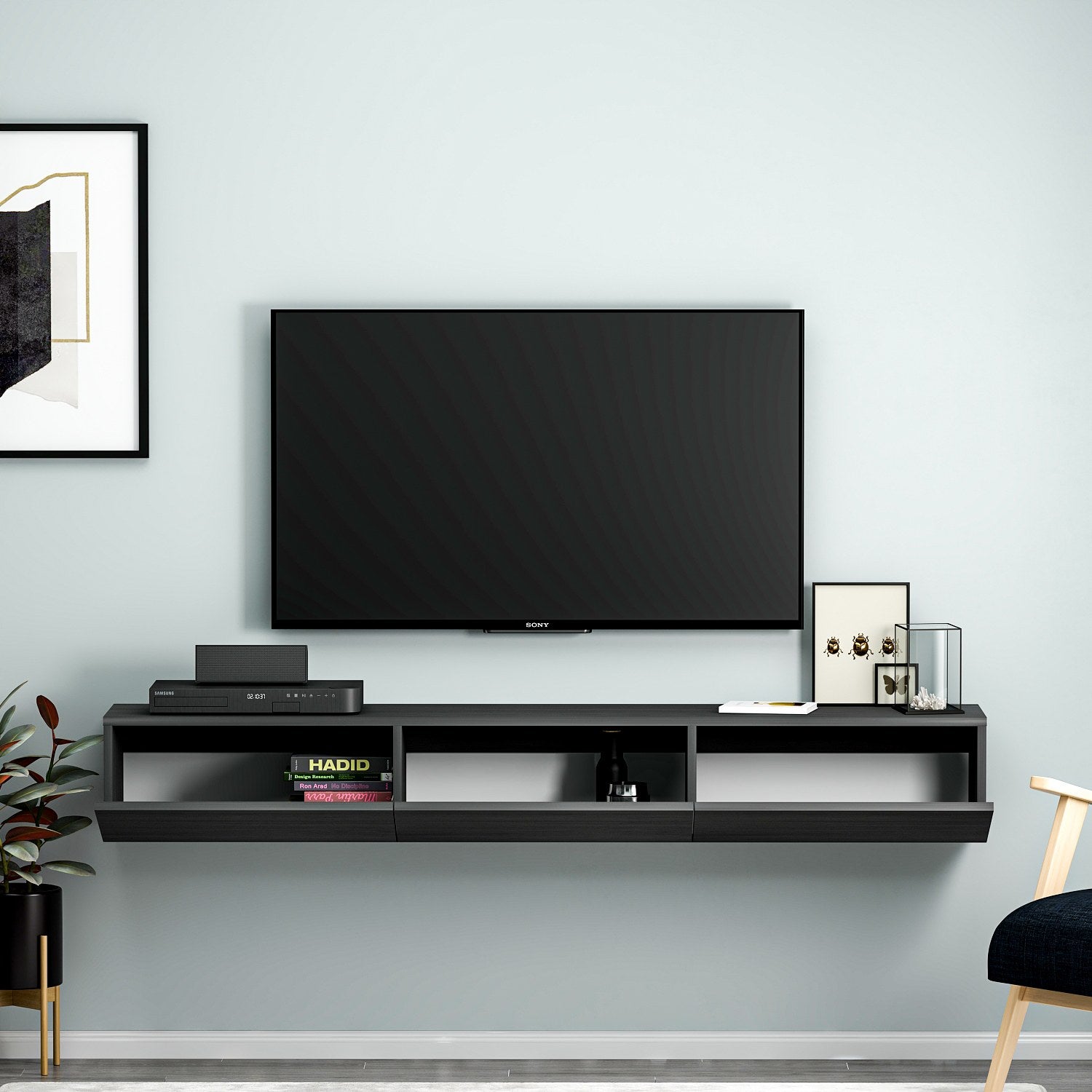 Terra - Black in Schwarz präsentiert im Onlineshop von KAQTU Design AG. Sideboard ist von Hanah Home
