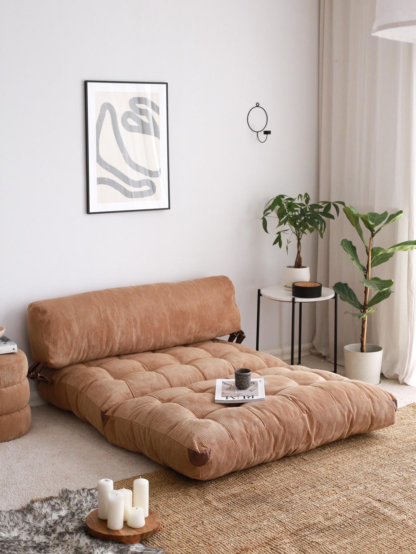 Fold Kadife 2 - Camel in Kamel präsentiert im Onlineshop von KAQTU Design AG. Bettsofa ist von Atelier Del Sofa