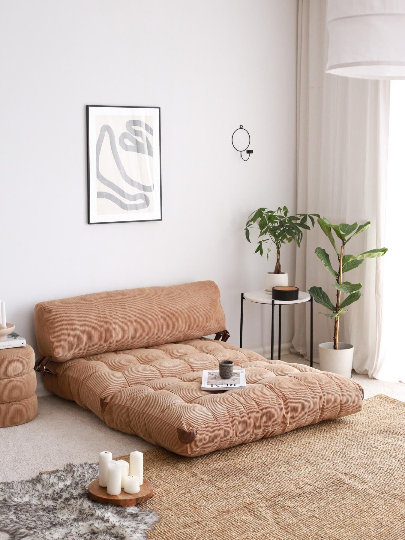 Fold Kadife 2 - Camel in Kamel präsentiert im Onlineshop von KAQTU Design AG. Bettsofa ist von Atelier Del Sofa