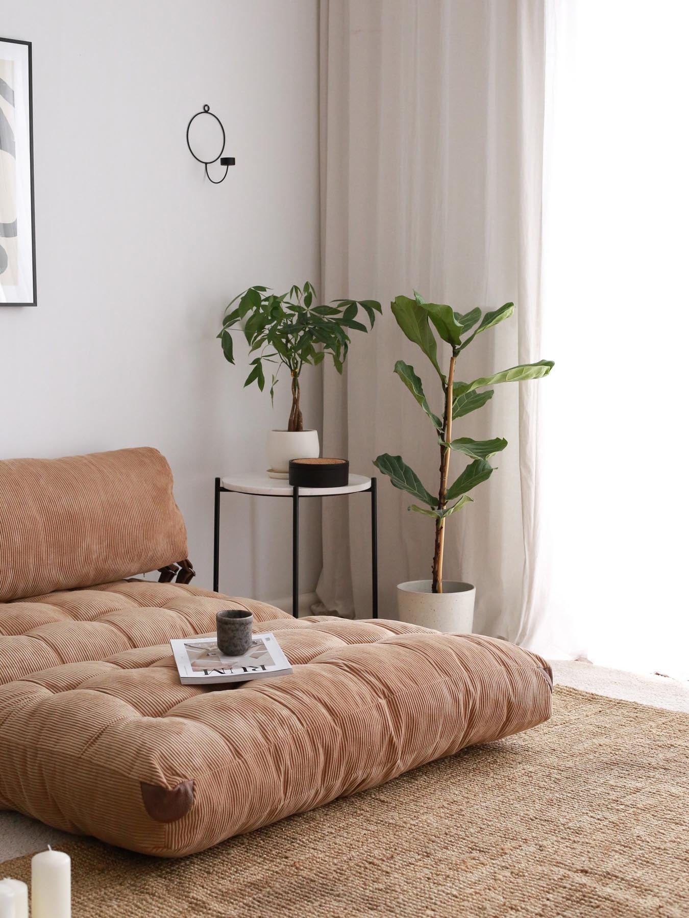 Fold Kadife 2 - Camel in Kamel präsentiert im Onlineshop von KAQTU Design AG. Bettsofa ist von Atelier Del Sofa