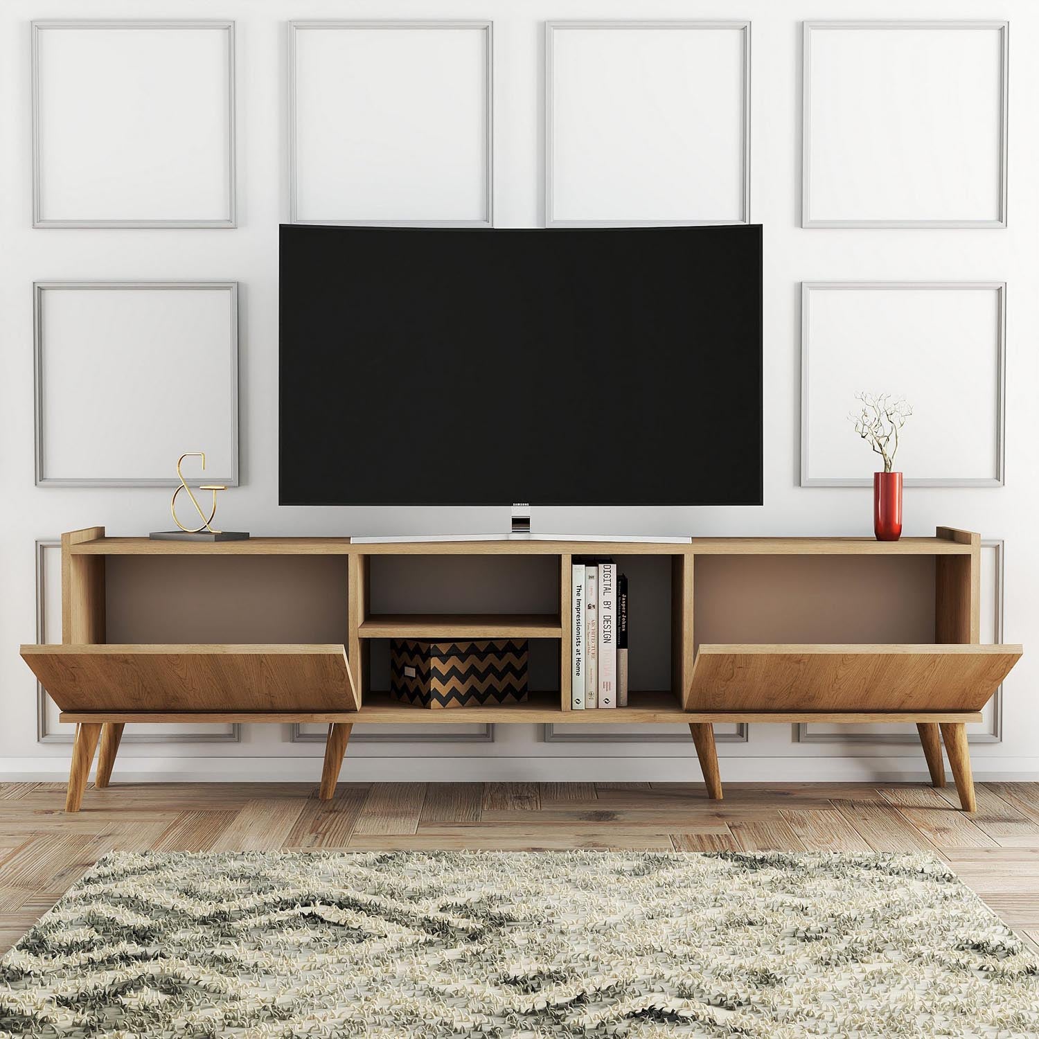 Lotus - 1350 in Eiche präsentiert im Onlineshop von KAQTU Design AG. Sideboard ist von Hanah Home