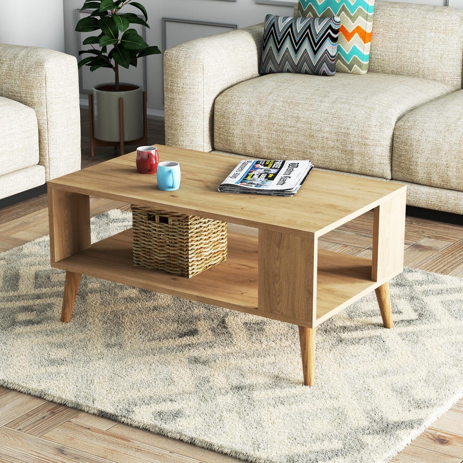 City 2028 in Eiche präsentiert im Onlineshop von KAQTU Design AG. Beistelltisch ist von Hanah Home