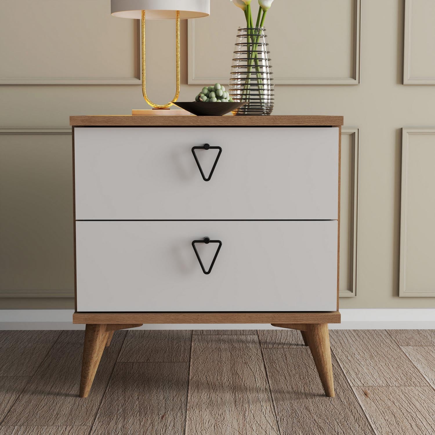 Versa-Ce 3636 in Eiche Weiss präsentiert im Onlineshop von KAQTU Design AG. Nachttisch ist von Hanah Home