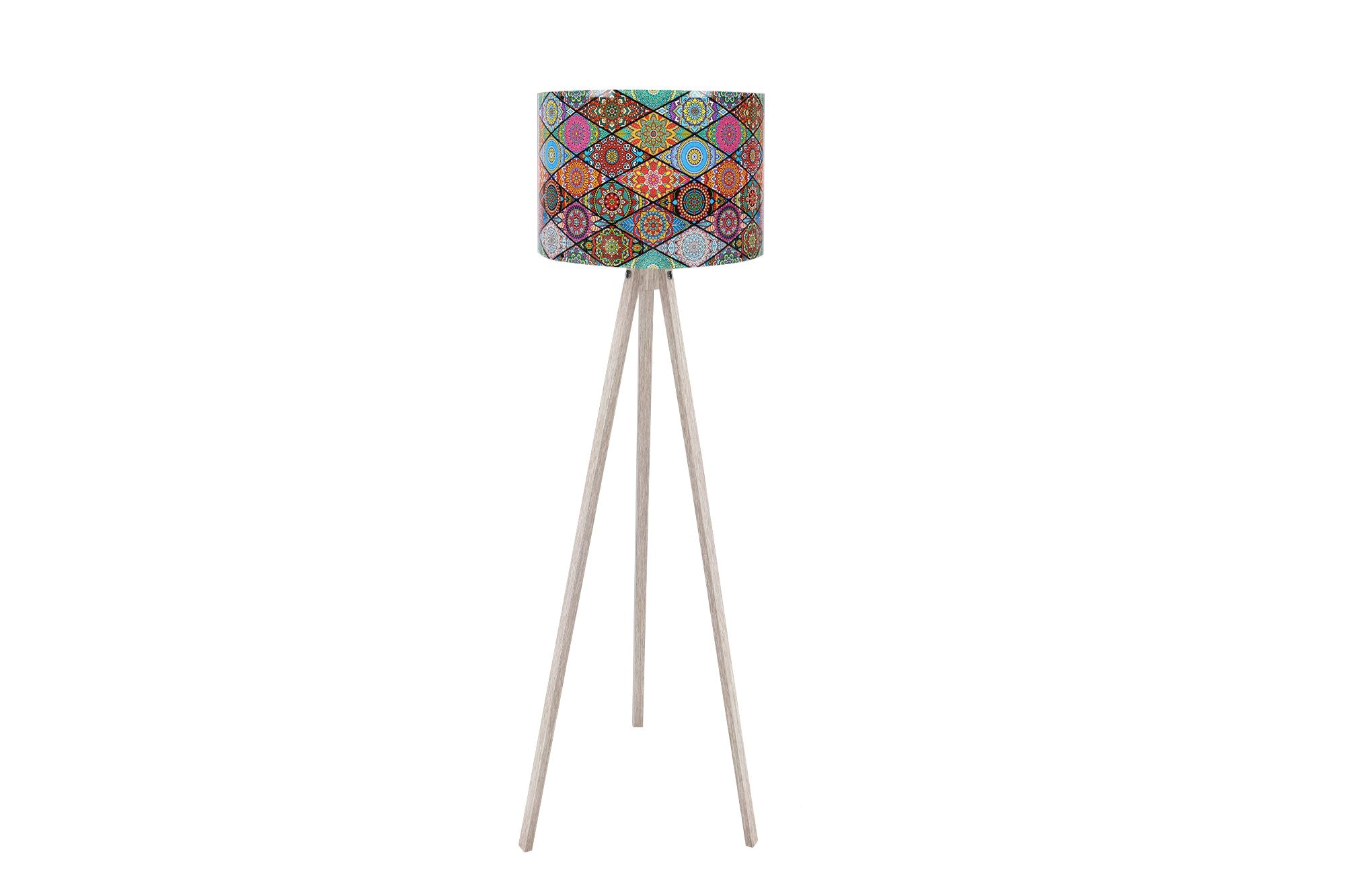 137 in Mehrfarbig präsentiert im Onlineshop von KAQTU Design AG. Stehleuchte ist von Opviq