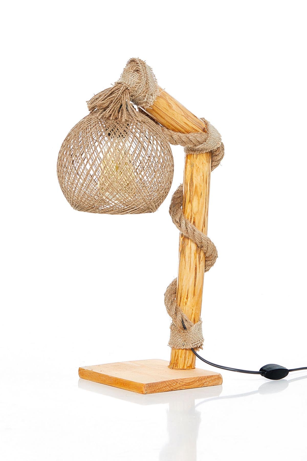 Canata in Natürlich präsentiert im Onlineshop von KAQTU Design AG. Stehleuchte ist von Opviq