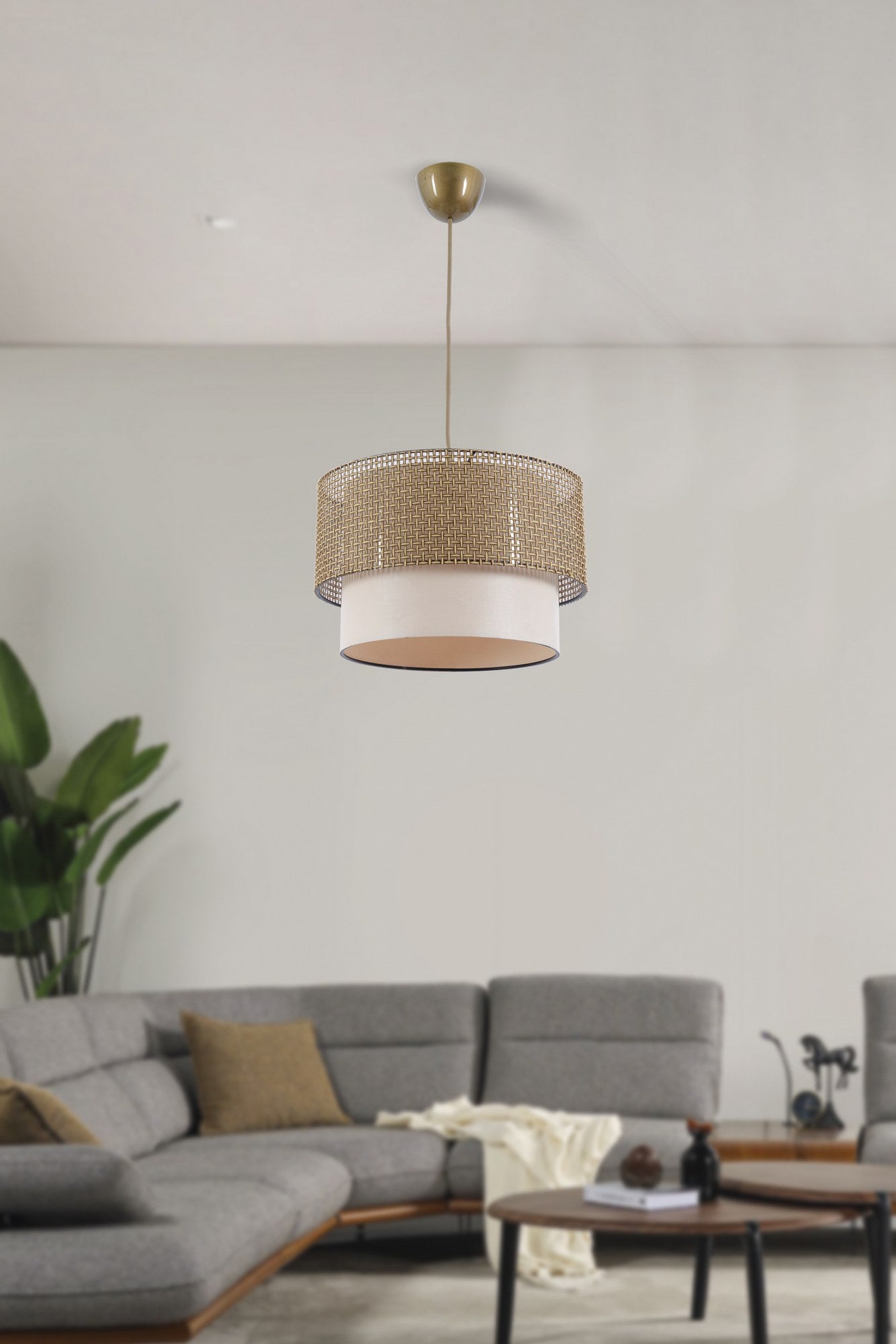 Coral - Beige, Cream in Beige
 Creme präsentiert im Onlineshop von KAQTU Design AG. Pendelleuchte ist von Opviq