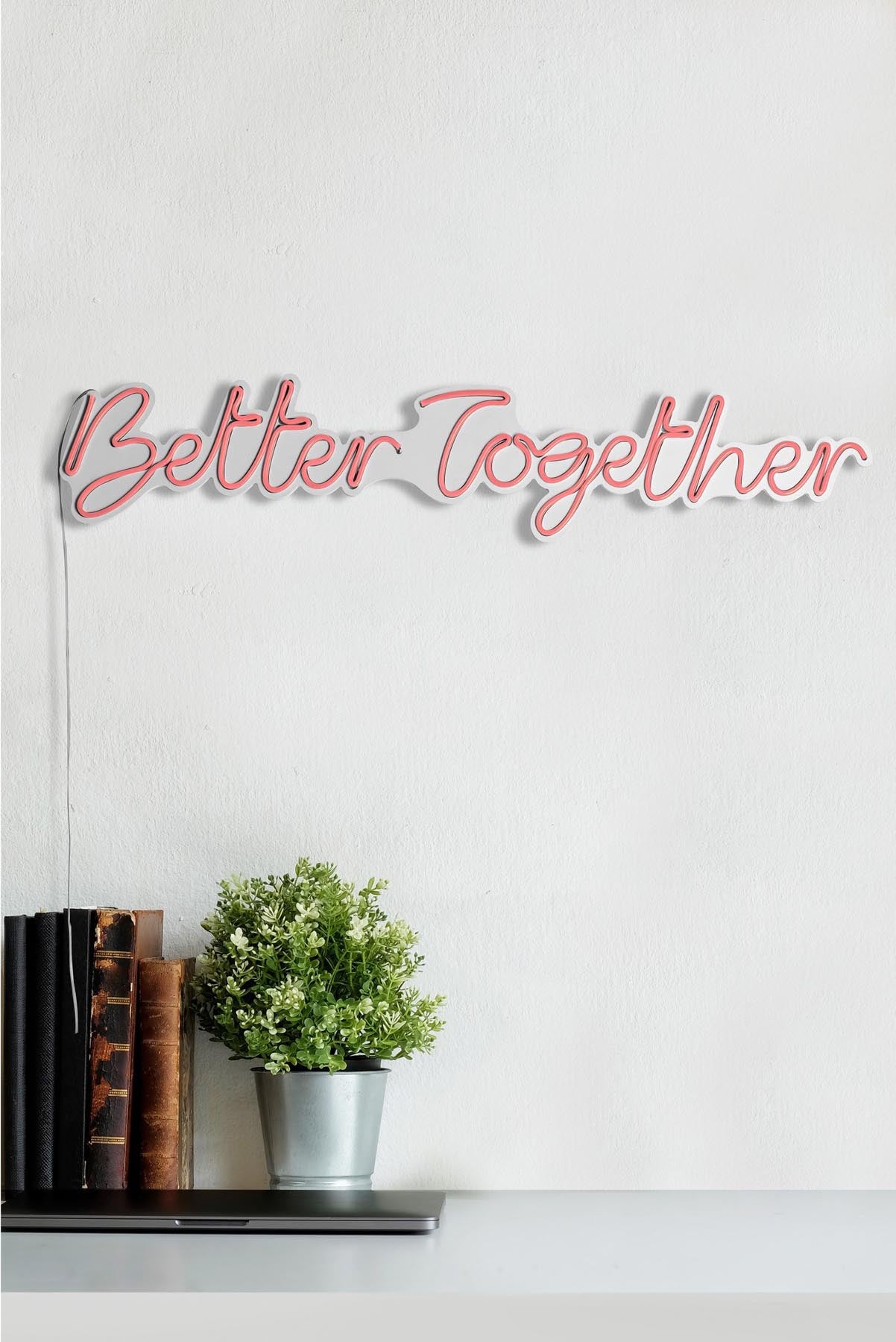 Better Together - Pink in Rosa präsentiert im Onlineshop von KAQTU Design AG. Wandleuchte ist von Wallity