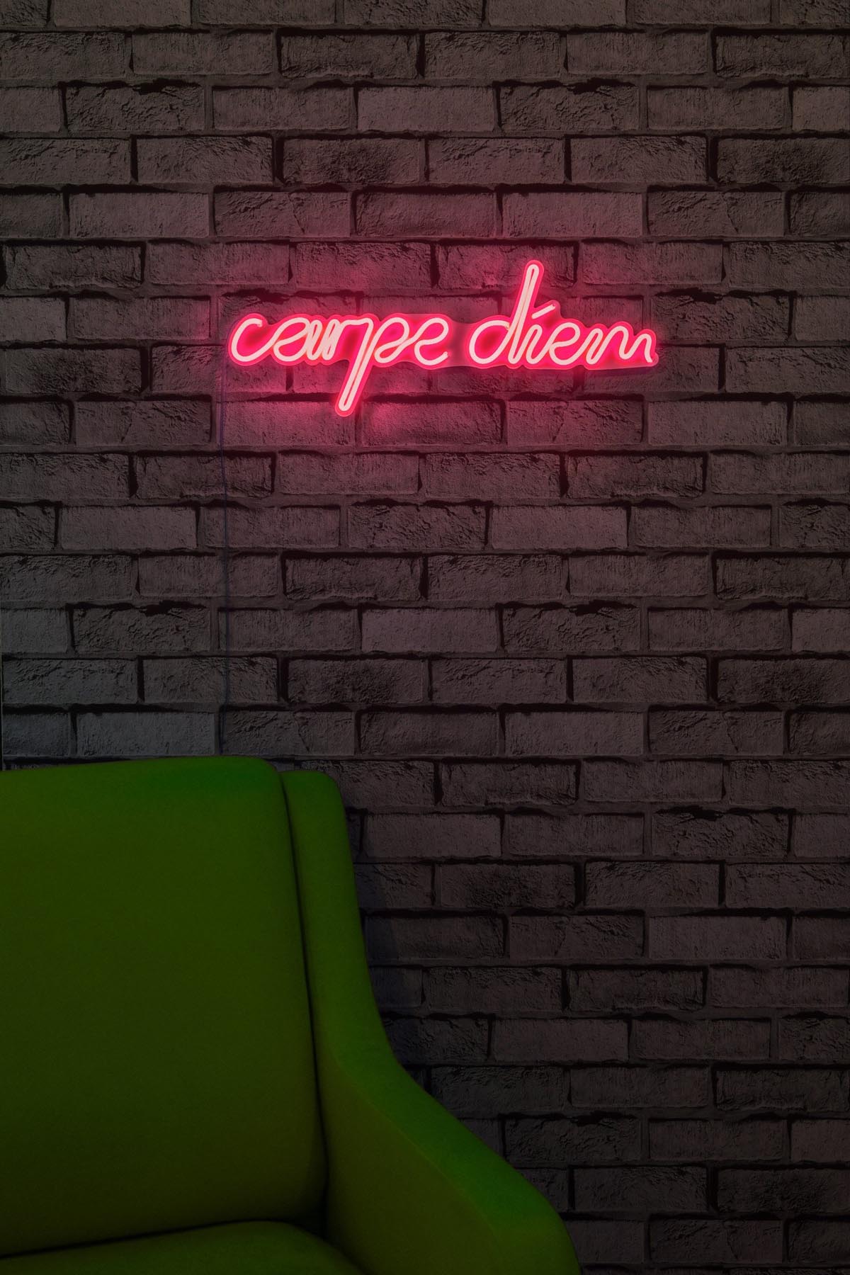 Carpe Diem - Pink in Rosa präsentiert im Onlineshop von KAQTU Design AG. Wandleuchte ist von Wallity