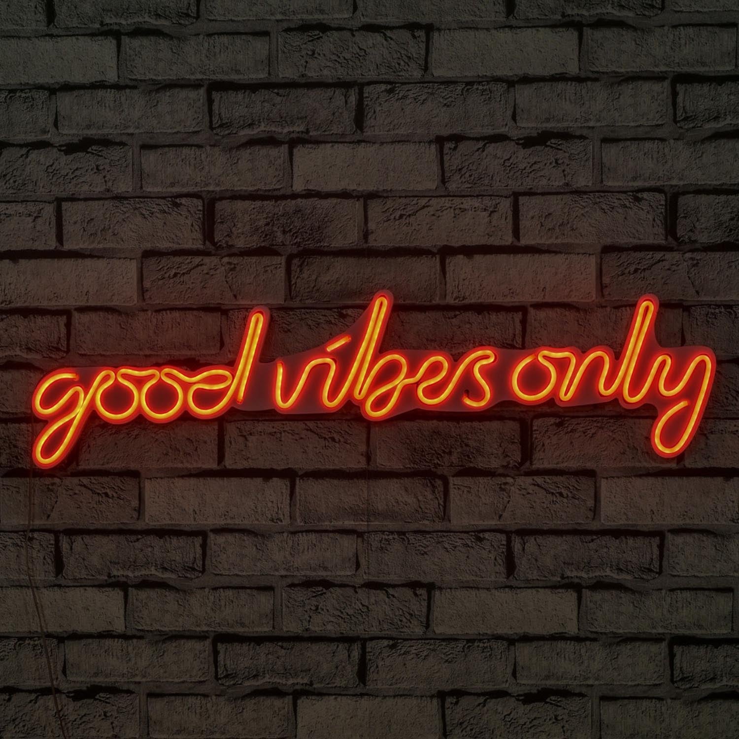 Good Vibes Only - Red in Rot präsentiert im Onlineshop von KAQTU Design AG. Wandleuchte ist von Wallity