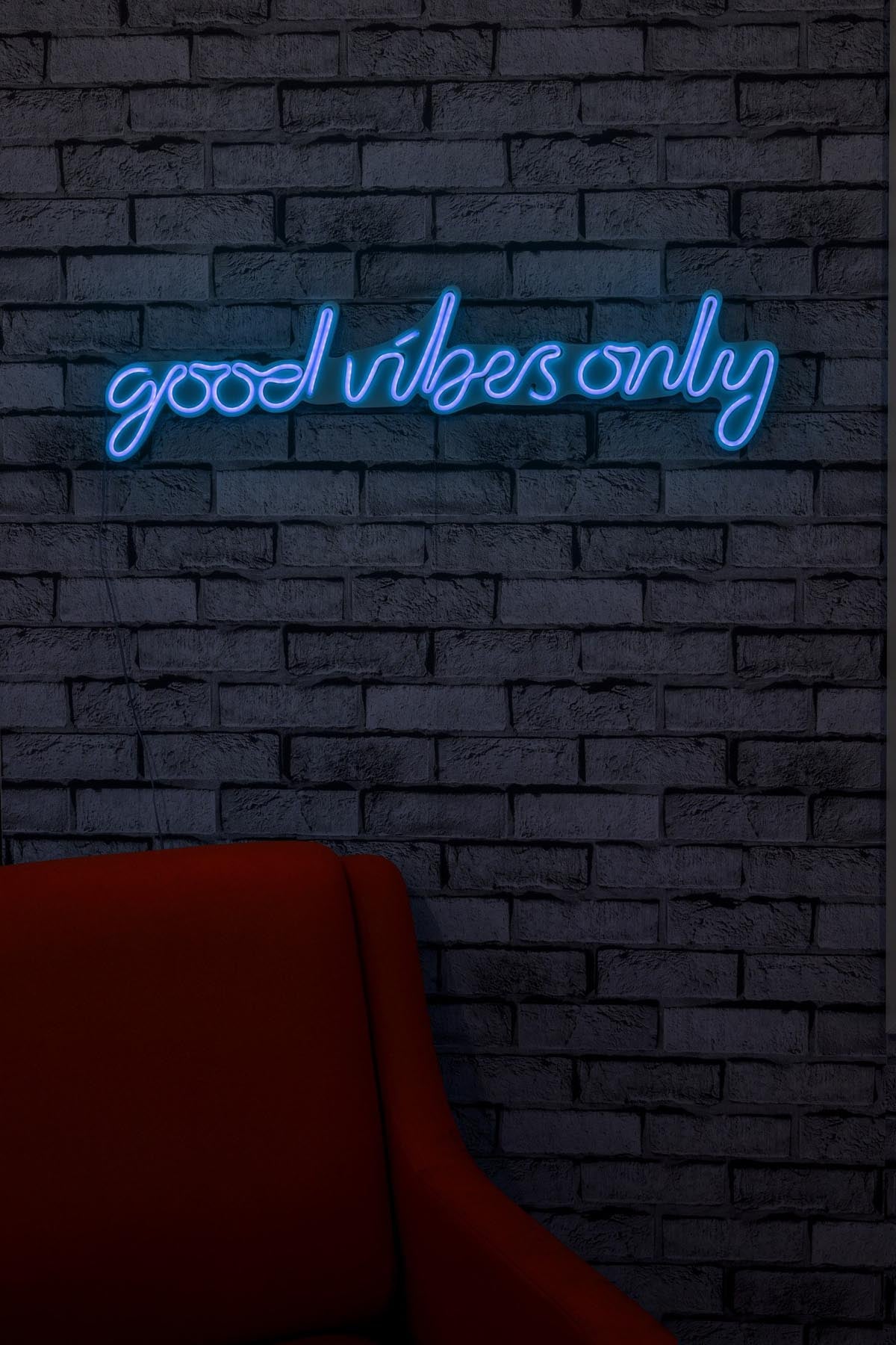 Good Vibes Only - Blue in Blau präsentiert im Onlineshop von KAQTU Design AG. Wandleuchte ist von Wallity
