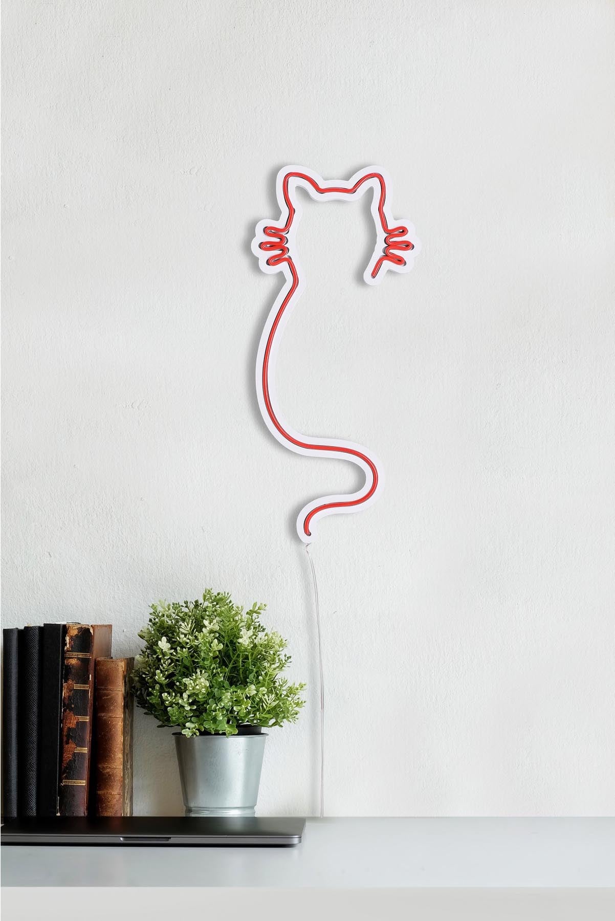 Cat - Red in Rot präsentiert im Onlineshop von KAQTU Design AG. Wandleuchte ist von Wallity
