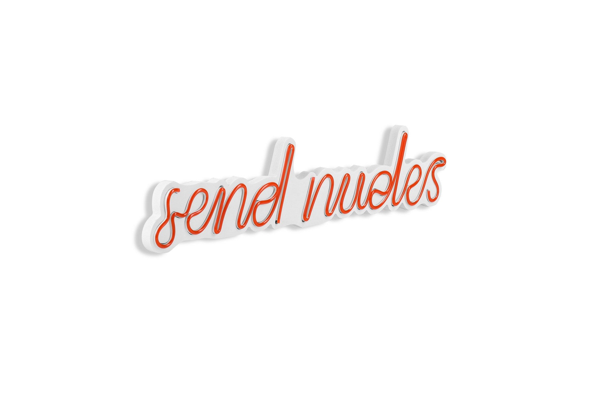Send Nudes - Red in Rot präsentiert im Onlineshop von KAQTU Design AG. Wandleuchte ist von Wallity