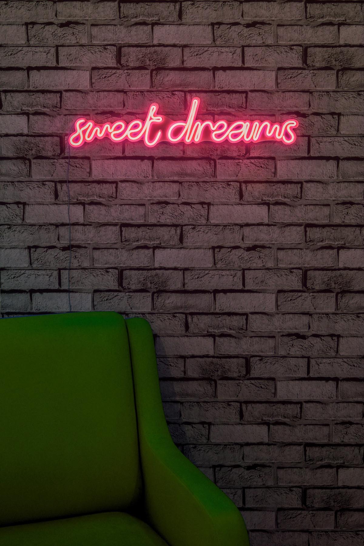 Sweet Dreams - Pink in Rosa präsentiert im Onlineshop von KAQTU Design AG. Wandleuchte ist von Wallity