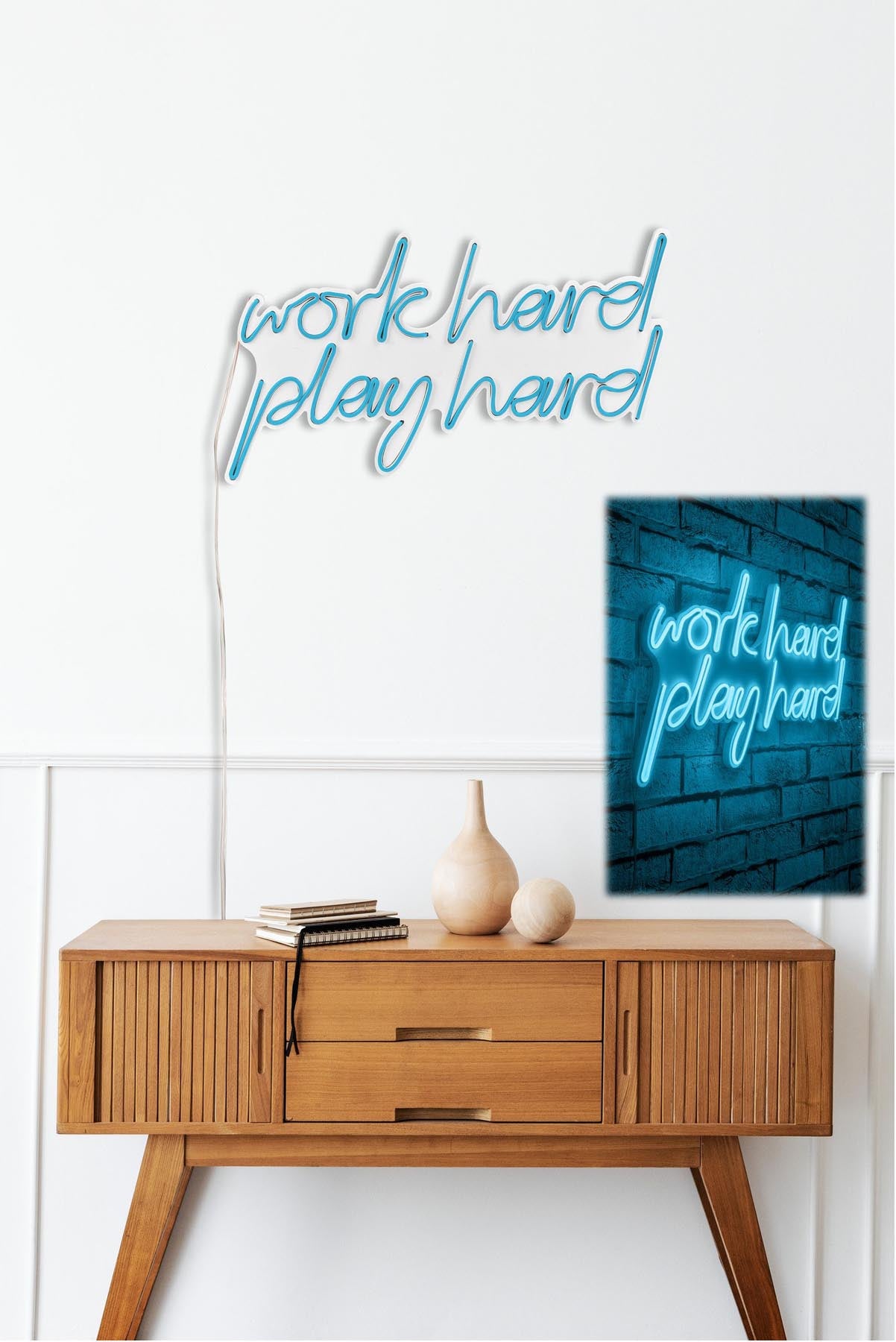 Work Hard Play Hard - Blue in Blau präsentiert im Onlineshop von KAQTU Design AG. Wandleuchte ist von Wallity