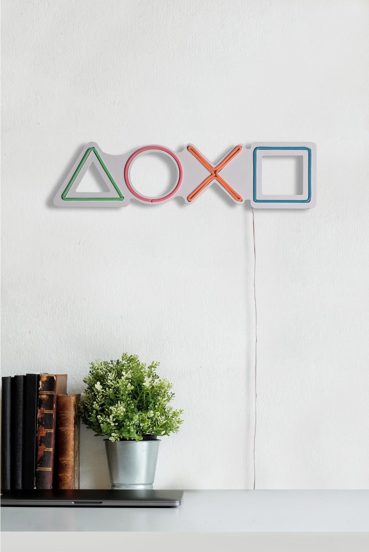 Play Station - Multicolor in Mehrfarbig präsentiert im Onlineshop von KAQTU Design AG. Wandleuchte ist von Wallity