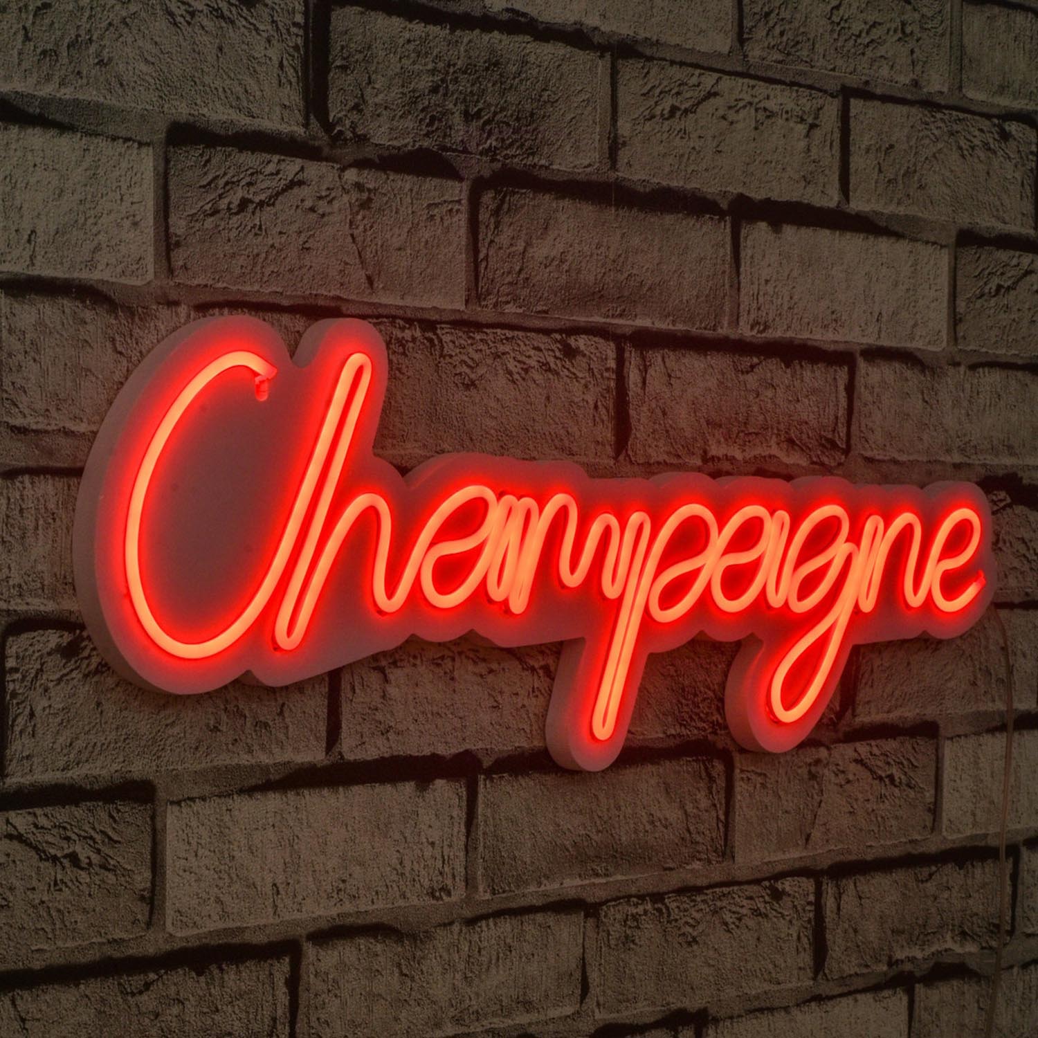 Champagne - Red in Rot präsentiert im Onlineshop von KAQTU Design AG. Wandleuchte ist von Wallity