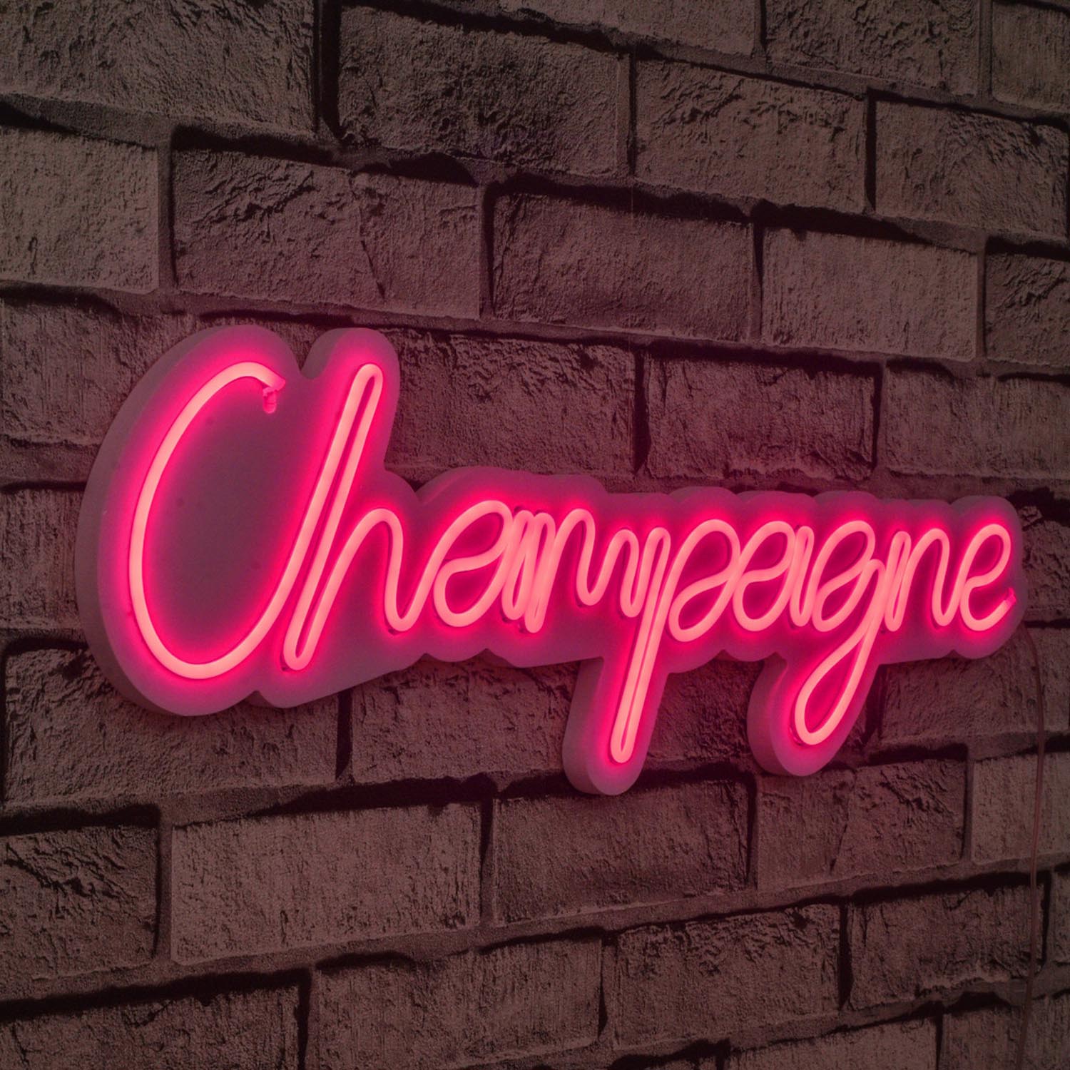 Champagne - Pink in Rosa präsentiert im Onlineshop von KAQTU Design AG. Wandleuchte ist von Wallity