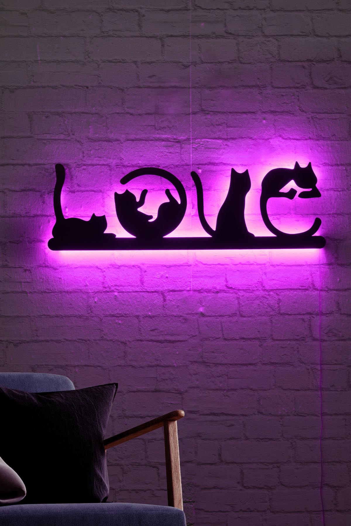 Cat Love - Pink in Rosa präsentiert im Onlineshop von KAQTU Design AG. Wandleuchte ist von Wallity