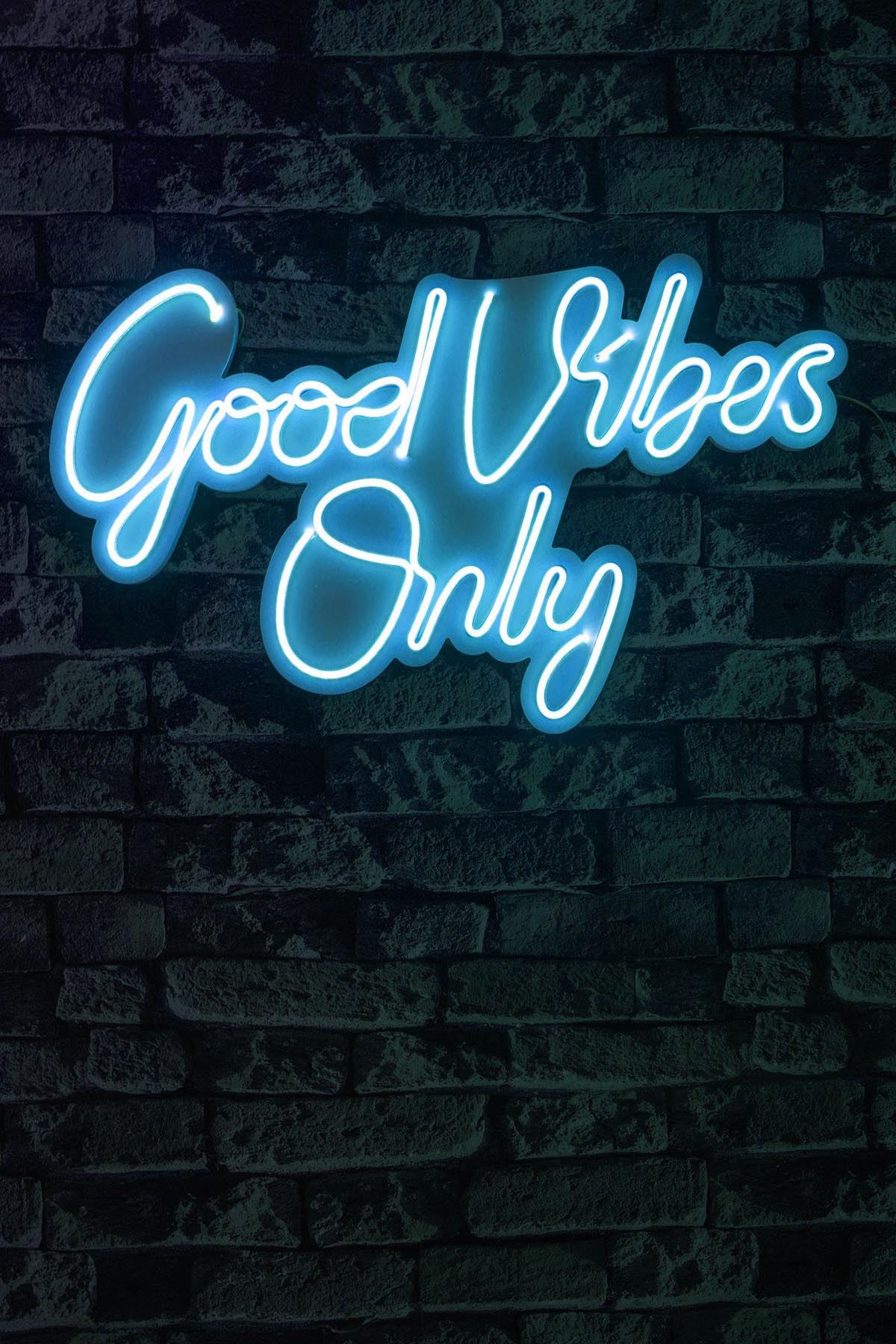 Good Vibes Only 2 - Blue in Blau präsentiert im Onlineshop von KAQTU Design AG. Wandleuchte ist von Wallity